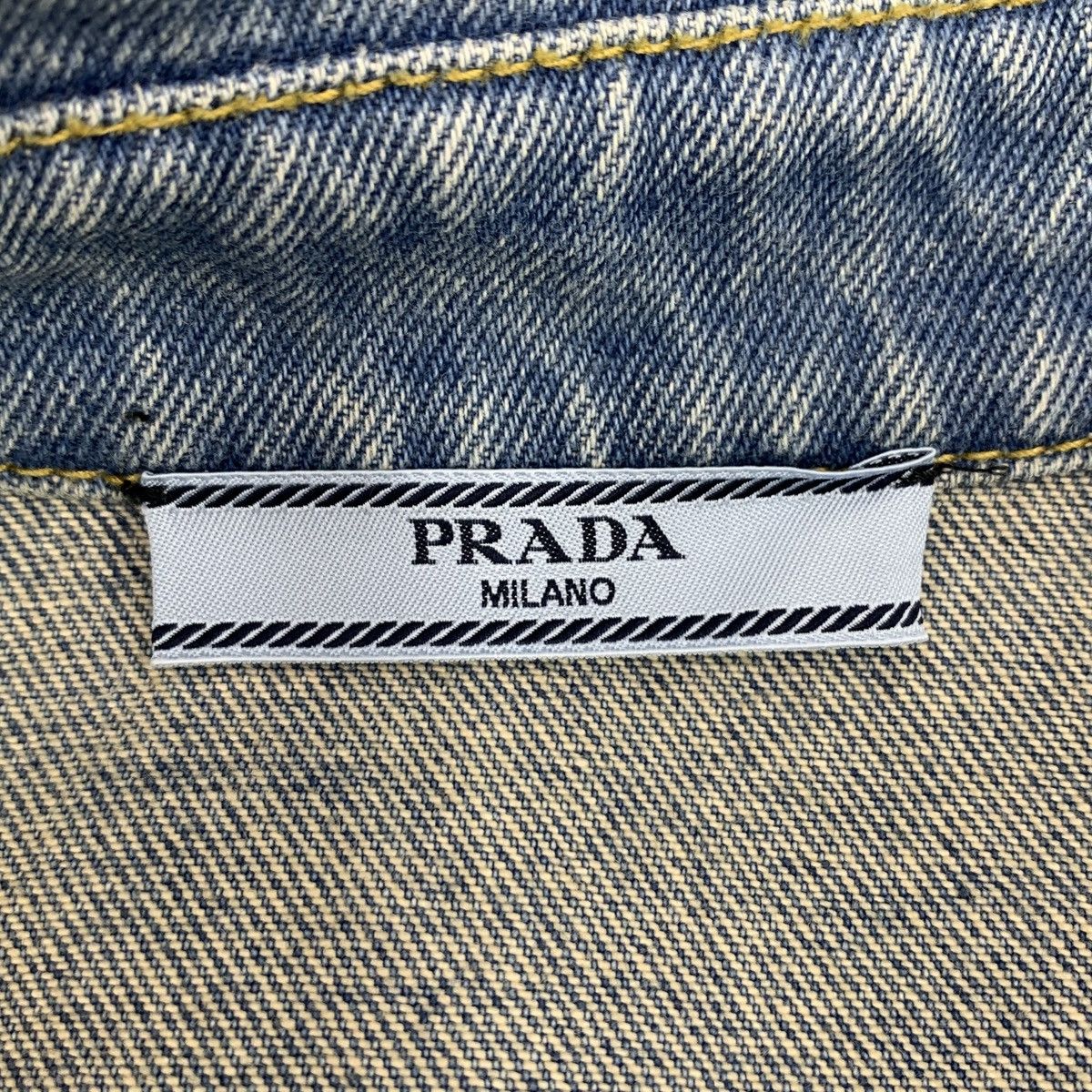 Prada Prada Blue Gradient Logo Triangle Long Sleeve Shirt K26WX Size US M / EU 48-50 / 2 - 6 Thumbnail