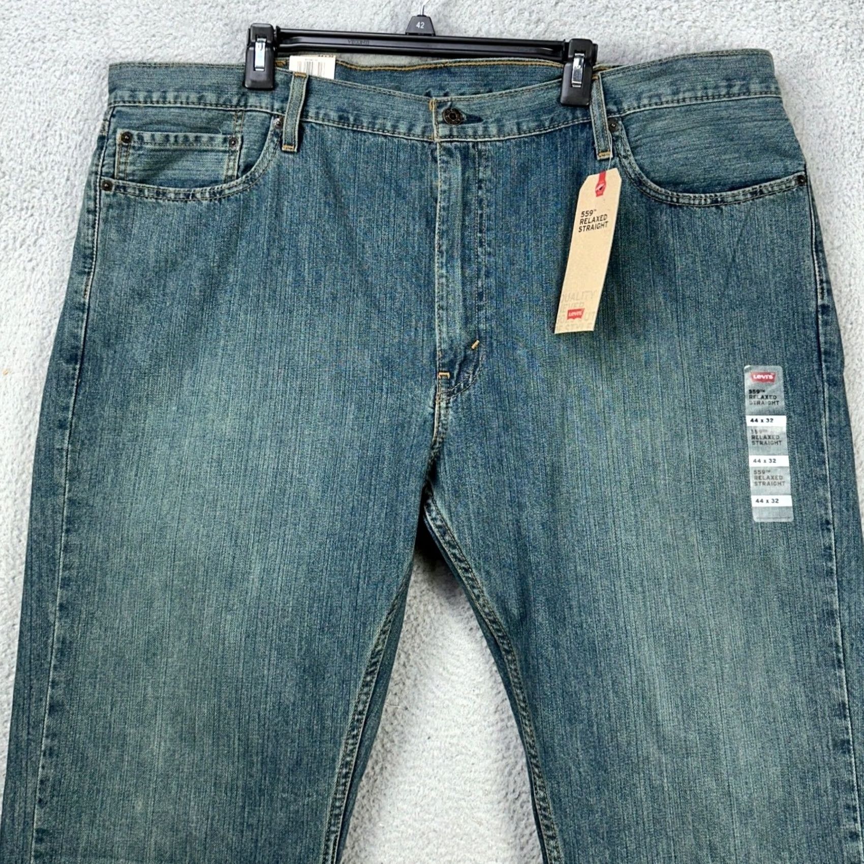 Levi's VINTAGE Levis 559 Men Relaxed Straight Jeans 44X32 Blue Distressed 5 Pockets Red Tab NEW Size US 44 / EU 60 - 3 Thumbnail