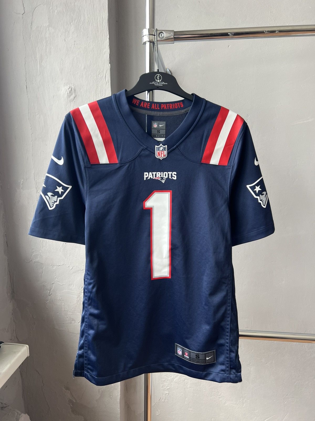 NFL 2021 NFL USA New England Patriots #1 Newton Football shirt Size US S / EU 44-46 / 1 - 1 Thumbnail