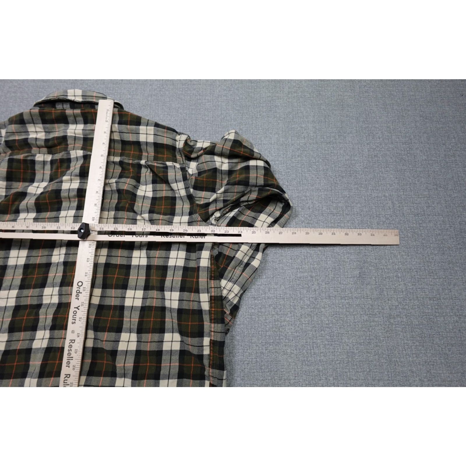 Carhartt Carhartt Shirt Mens Medium Brown Trumball Flannal Plaid Button-Front Workwear Cotton Canvas Button-Up Casual Mens 90s USA Model Sportsman | Carhartt Size US L / EU 52-54 / 3 - 7 Thumbnail