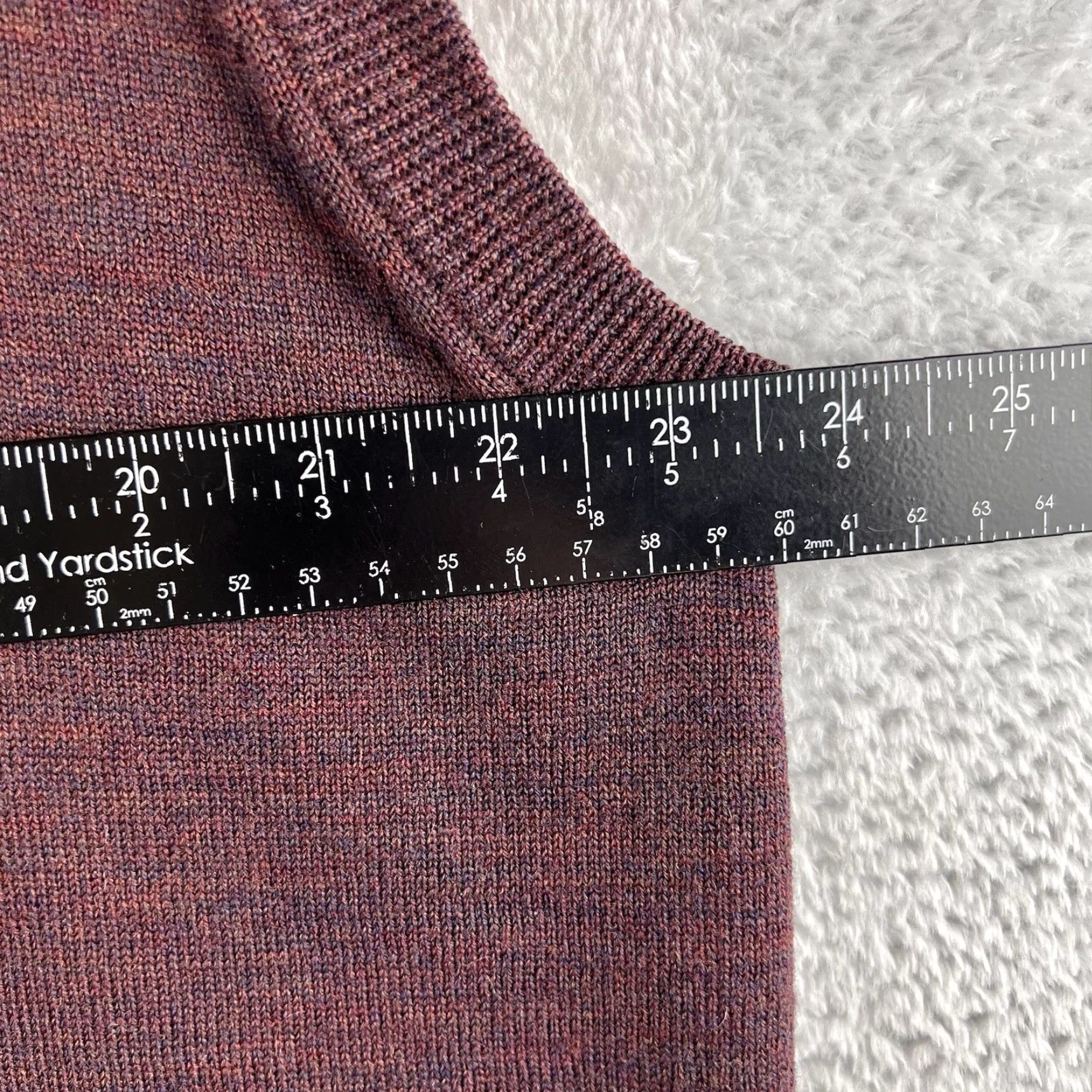 Vintage Aureus Vest XL Maroon 100% Merino Wool Knitted Solid V-Neck Sleeveless Wool Vest Men Reg Size US XL / EU 56 / 4 - 4 Thumbnail