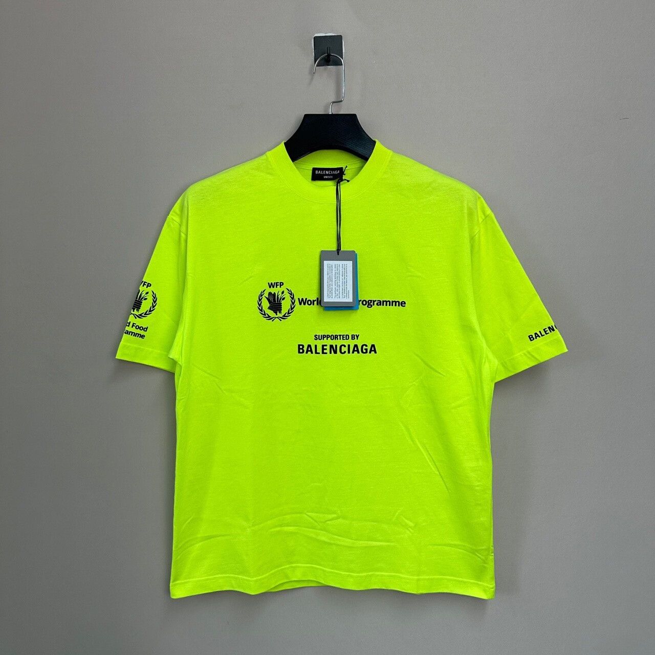 Balenciaga balenciaga short sleeve t-shirt wfp program Size US XS / EU 42 / 0 - 1 Thumbnail