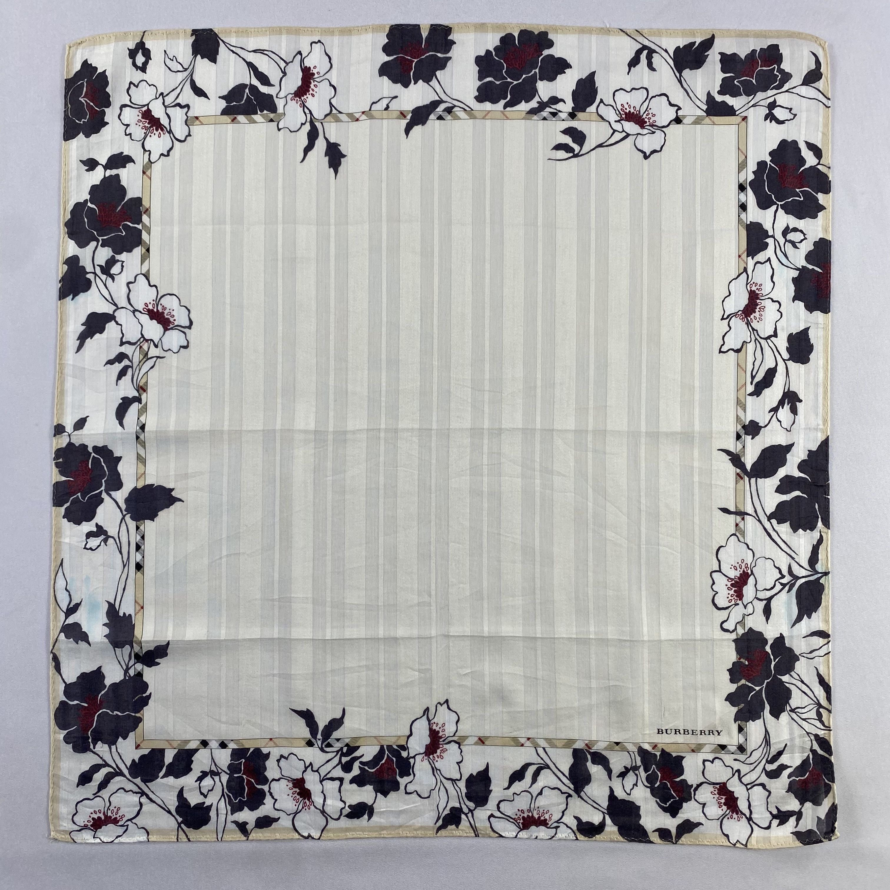 Burberry × Vintage Burberry Handkerchief / Neckerchief / Bandana-P1333 Size ONE SIZE - 1 Thumbnail