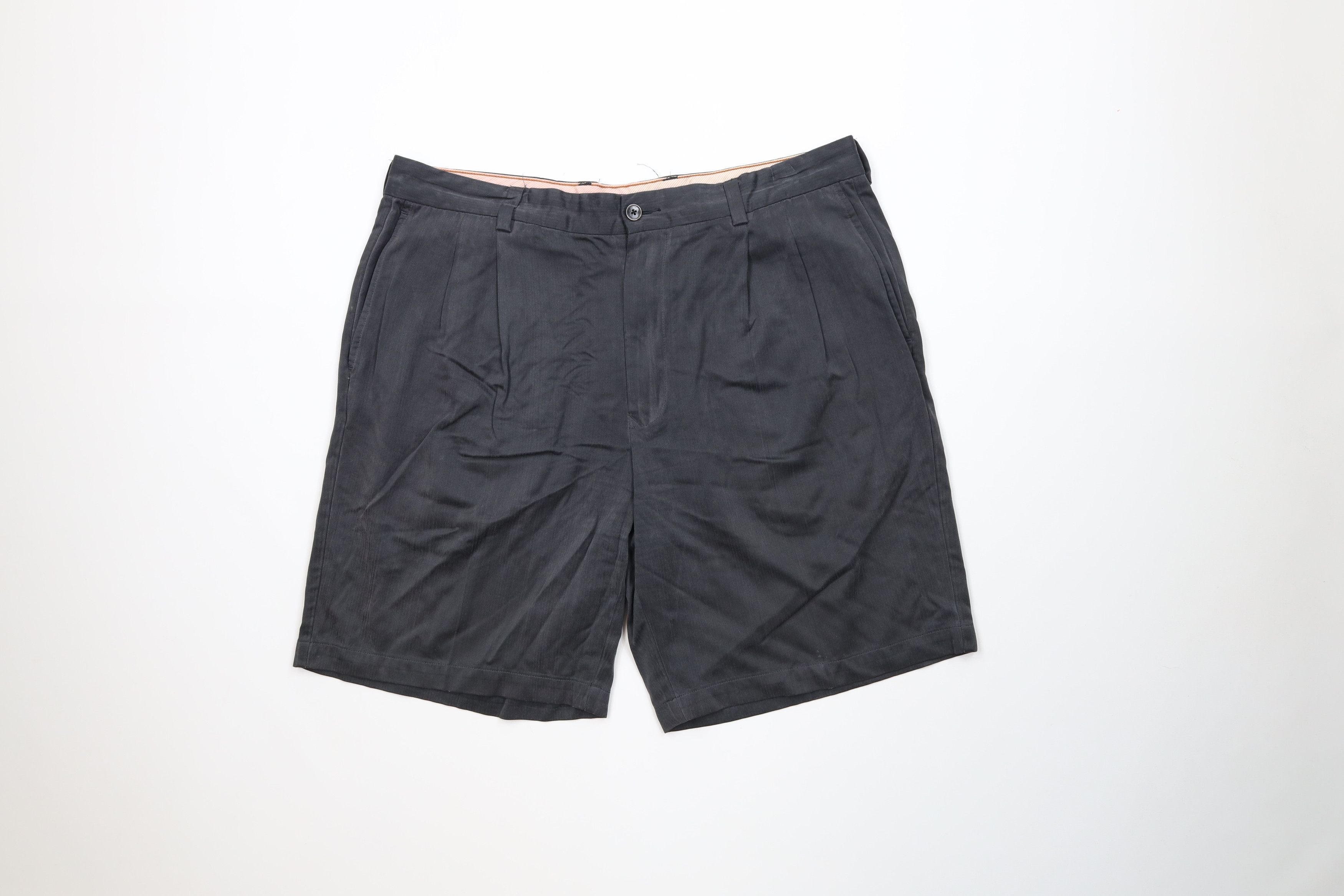 Tommy Bahama Vintage Tommy Bahama Blend Above Knee Chino Shorts Black Size US 34 / EU 50 - 1 Thumbnail