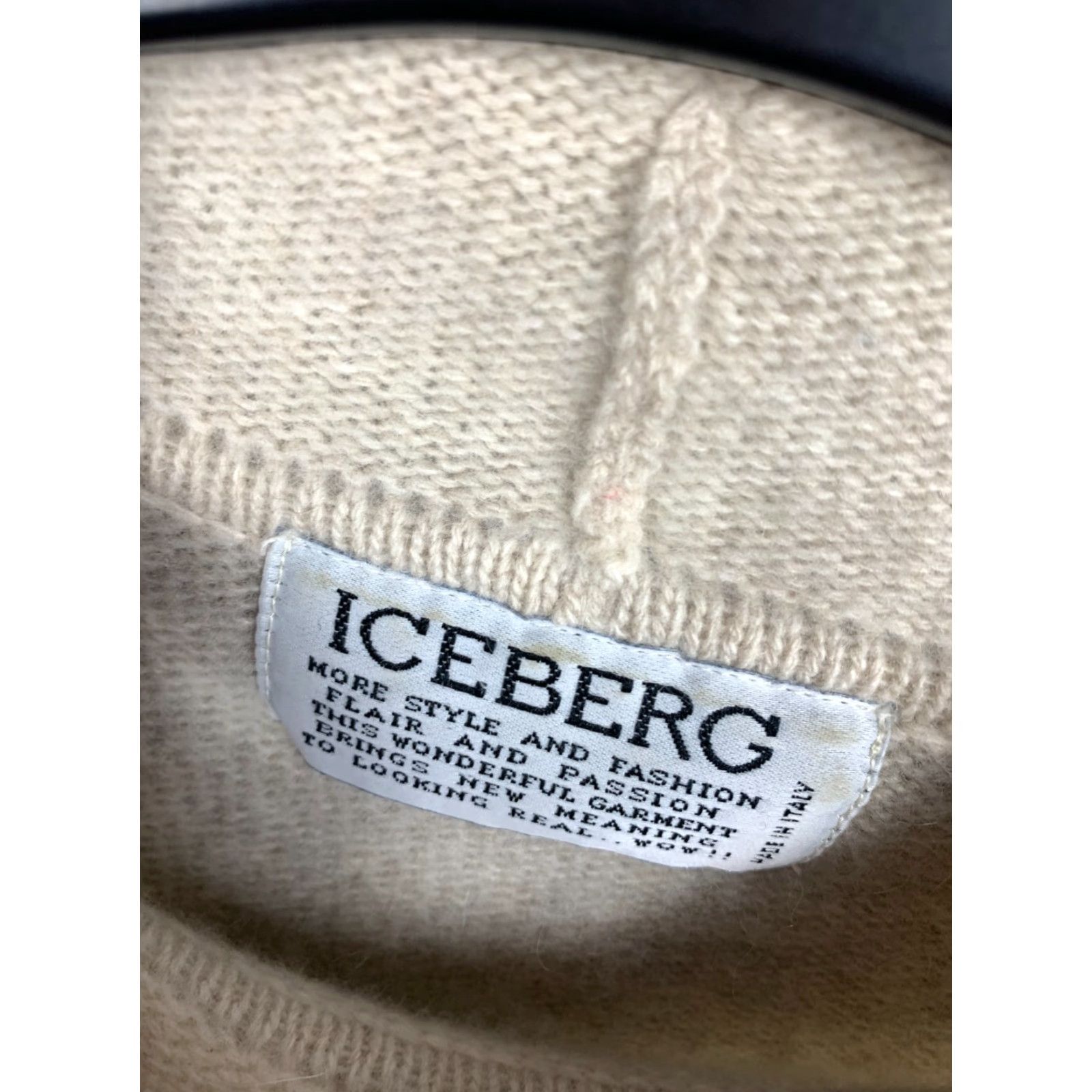 Vintage RARE Iceberg Soviet Union Vintage Mens Wool Knit Sweater Size L Beige Crew Neck Pullover Knit Wool 56 cm 72 cm 74 cm Mens Size US L / EU 52-54 / 3 - 6 Thumbnail