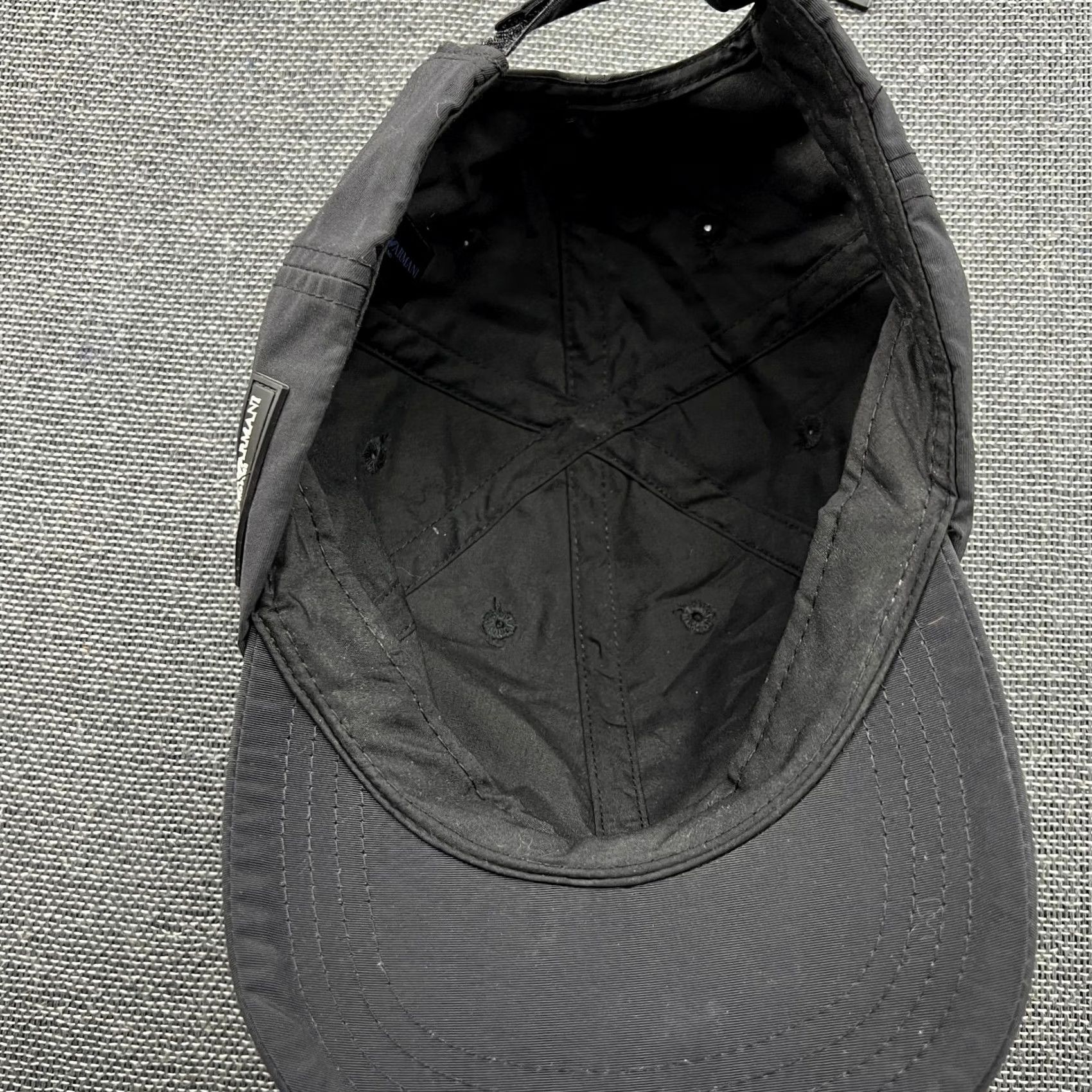 Emporio Armani VINTAGE? No. Size ONE SIZE - 5 Thumbnail