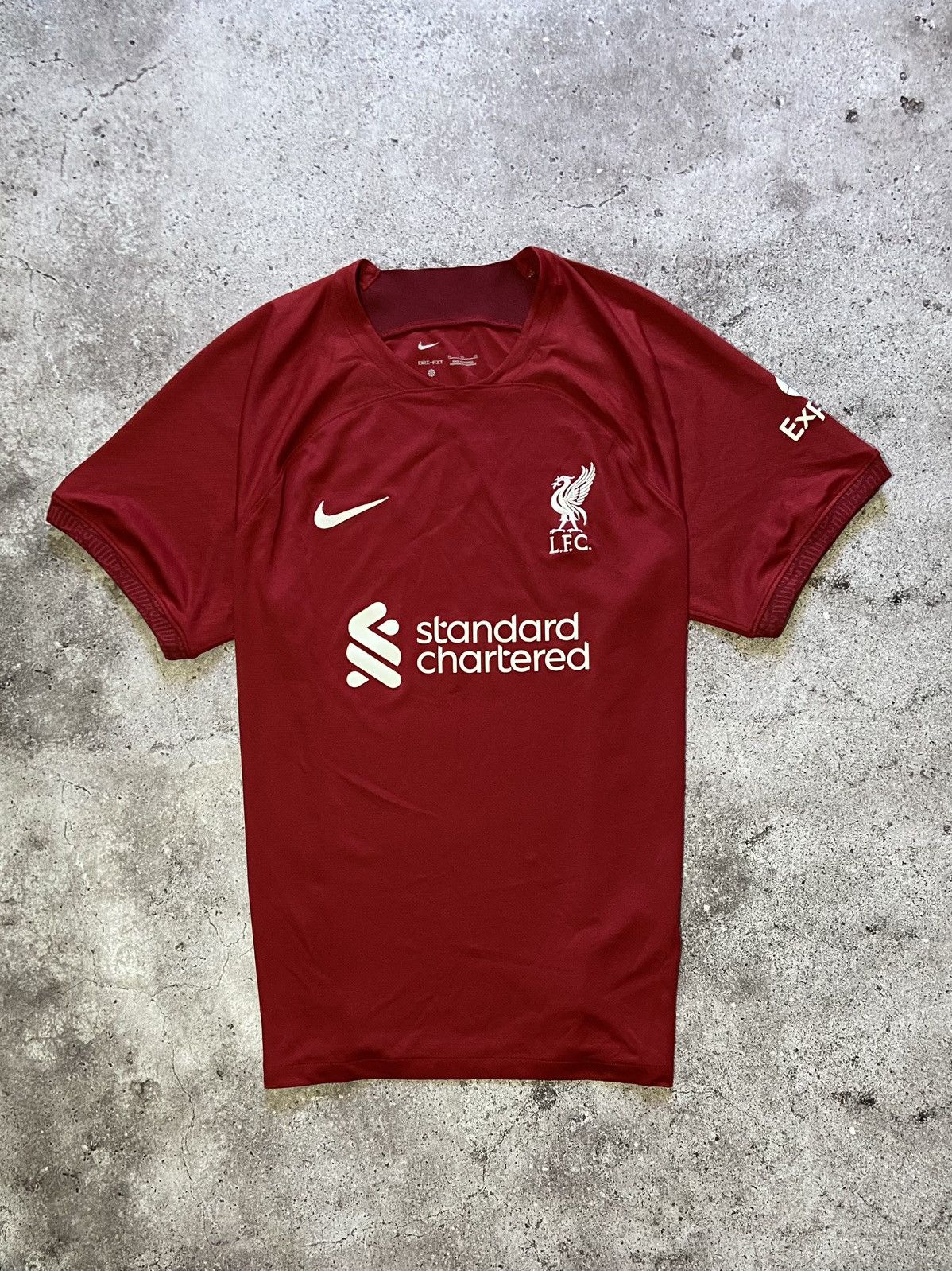 Nike 💥Liverpool 2022 home Jersey Nike football t-shirt‼️ Size US XL / EU 56 / 4 - 1 Thumbnail