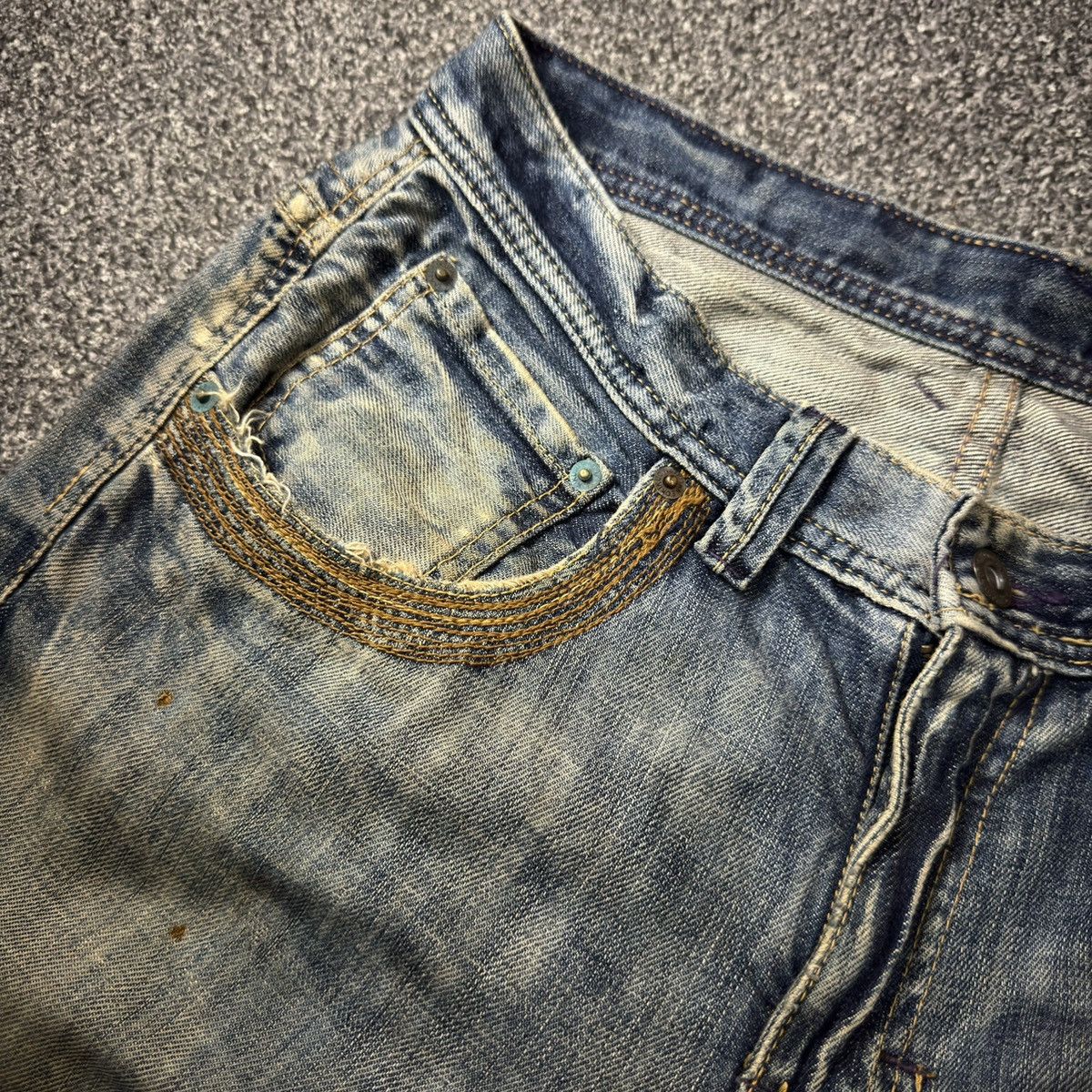Japanese Brand 🔥🇯🇵 Japanese Distressed Takeo Kikuchi Denim Size US 31 - 13 Thumbnail