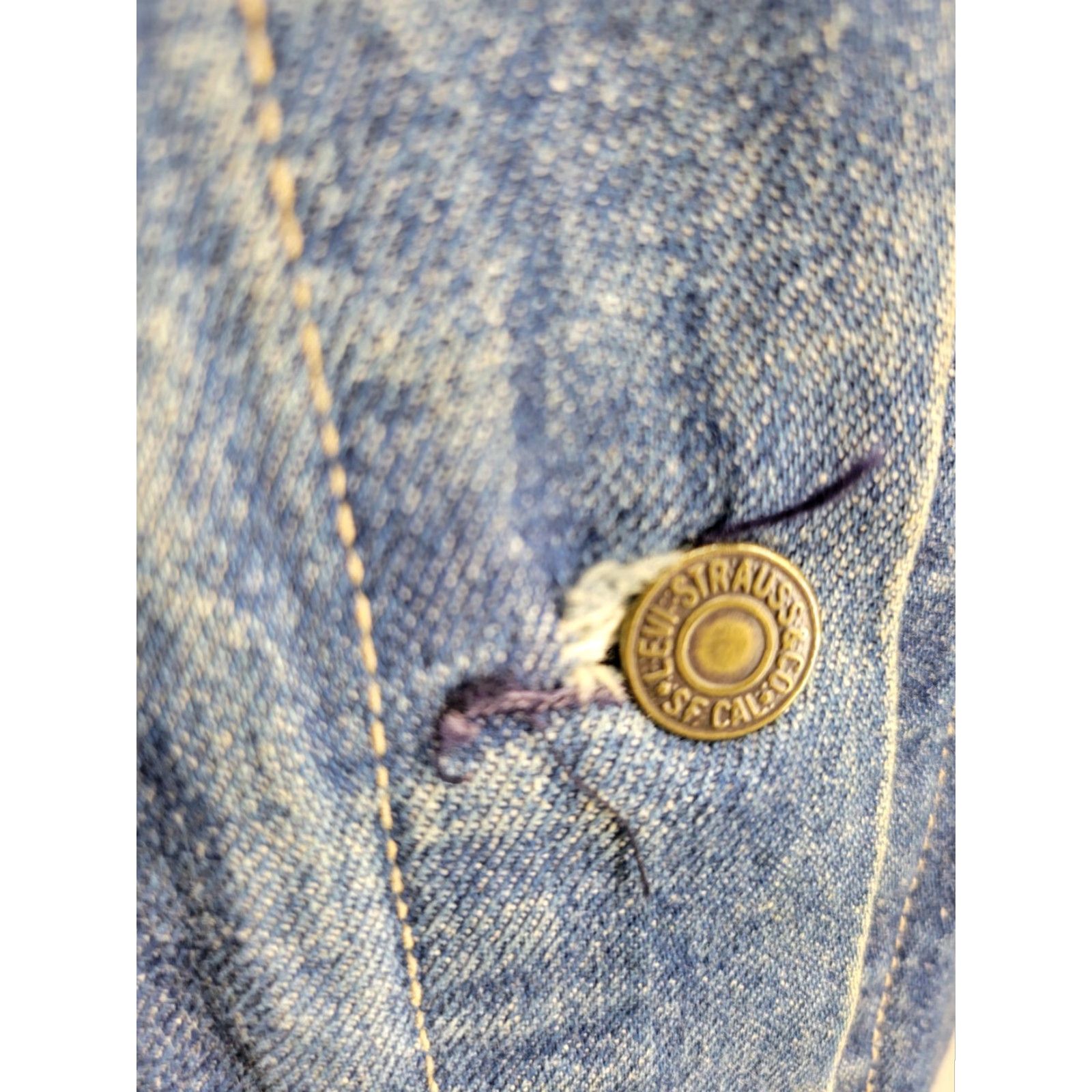 Denime VINTAGE Levis Denim Jacket Jacket Women Long Distressed Collared 77932-7206 Chore Cord Blue Jeans Coat Size M / US 6-8 / IT 42-44 - 5 Thumbnail