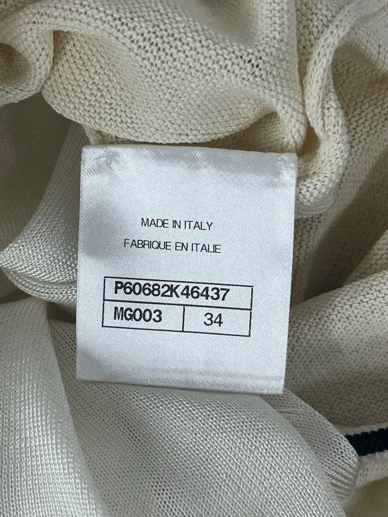 Chanel Chanel White V-neck four-pocket knitted dress Size XS / US 0-2 / IT 36-38 - 5 Thumbnail