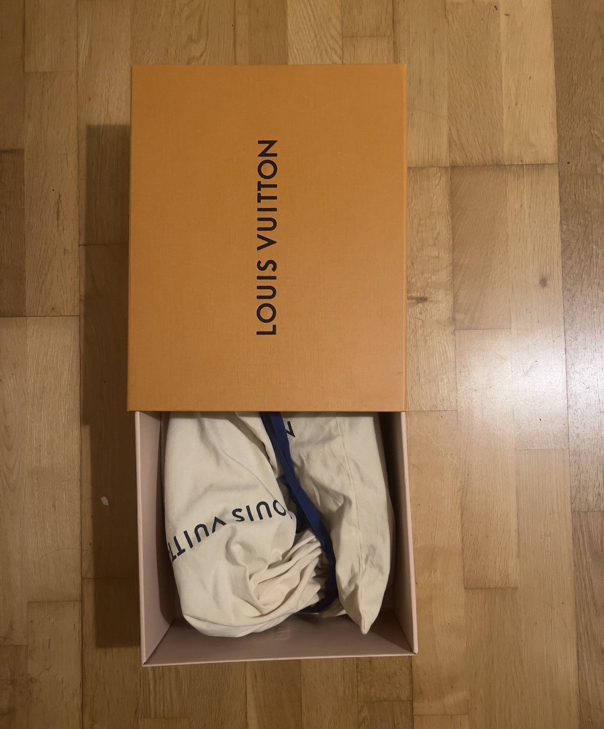Louis Vuitton LV Sneaker Size US 10 / EU 43 - 7 Thumbnail
