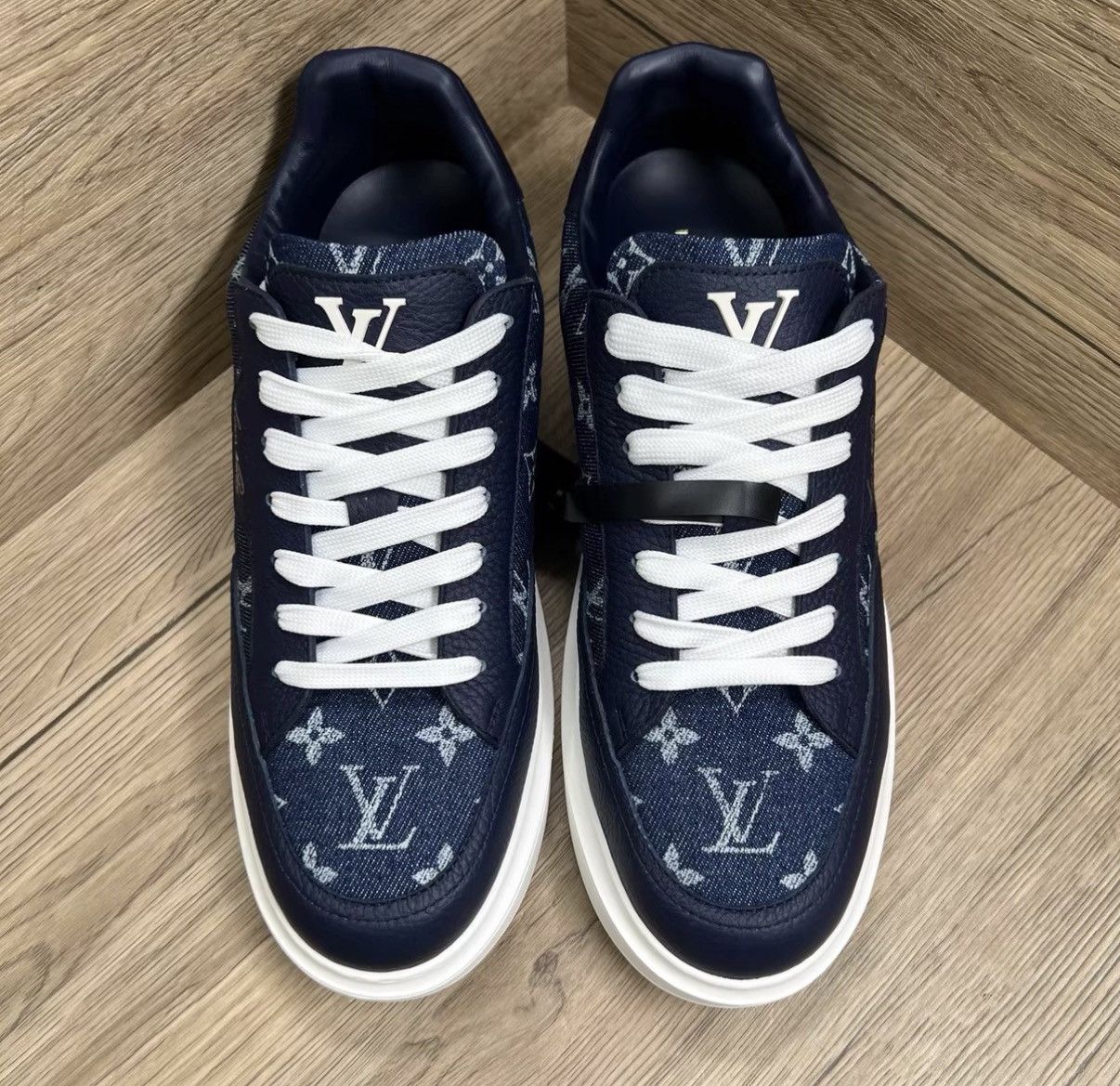 Louis Vuitton Louis Vuitton Beverly Hills Print Platform Sneakers J41 Size US 8.5 / EU 41-42 - 3 Thumbnail