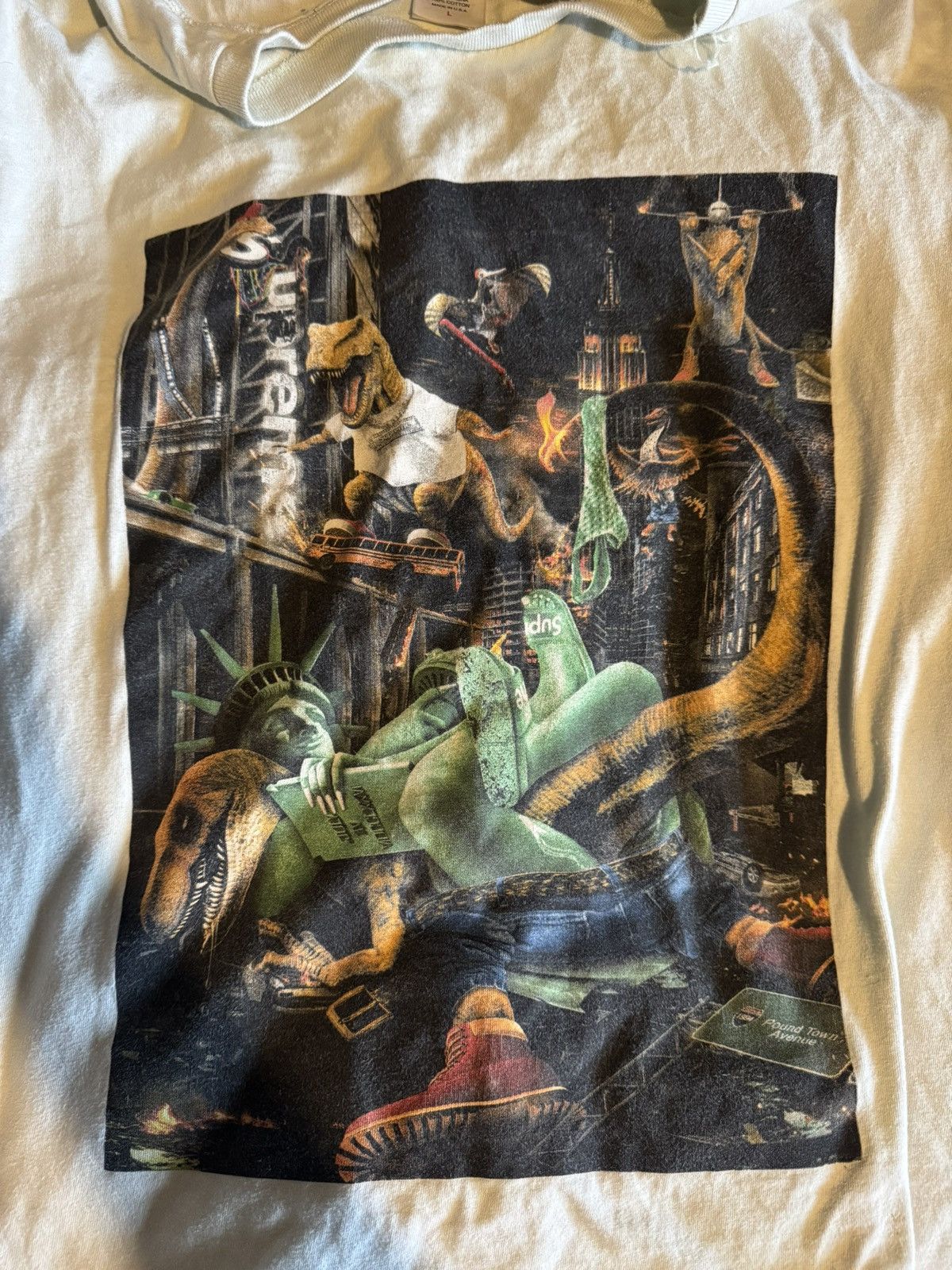 Supreme supreme t-rex shirt Size US L / EU 52-54 / 3 - 1 Thumbnail