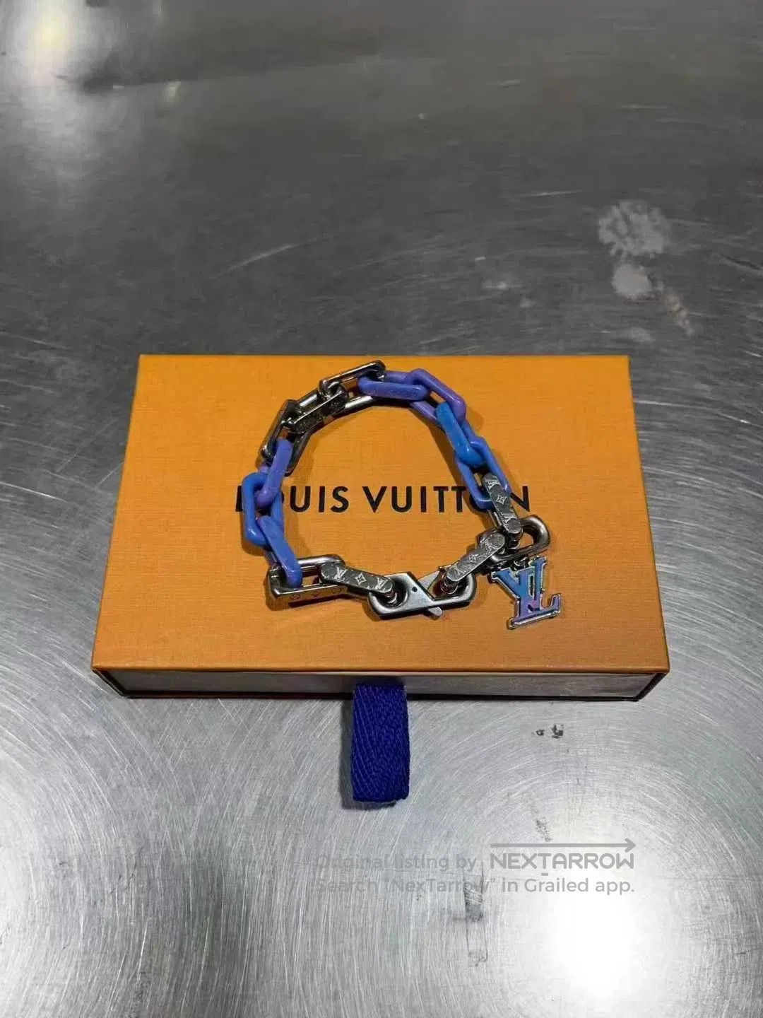 Louis Vuitton louis vuitton blue silver monogram bracelet. Size ONE SIZE - 1 Thumbnail
