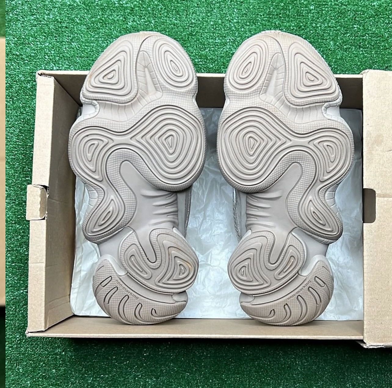Adidas Adidas Yeezy 500 ‘ Taupe Light ‘ Size US 6 / EU 39 - 6 Thumbnail