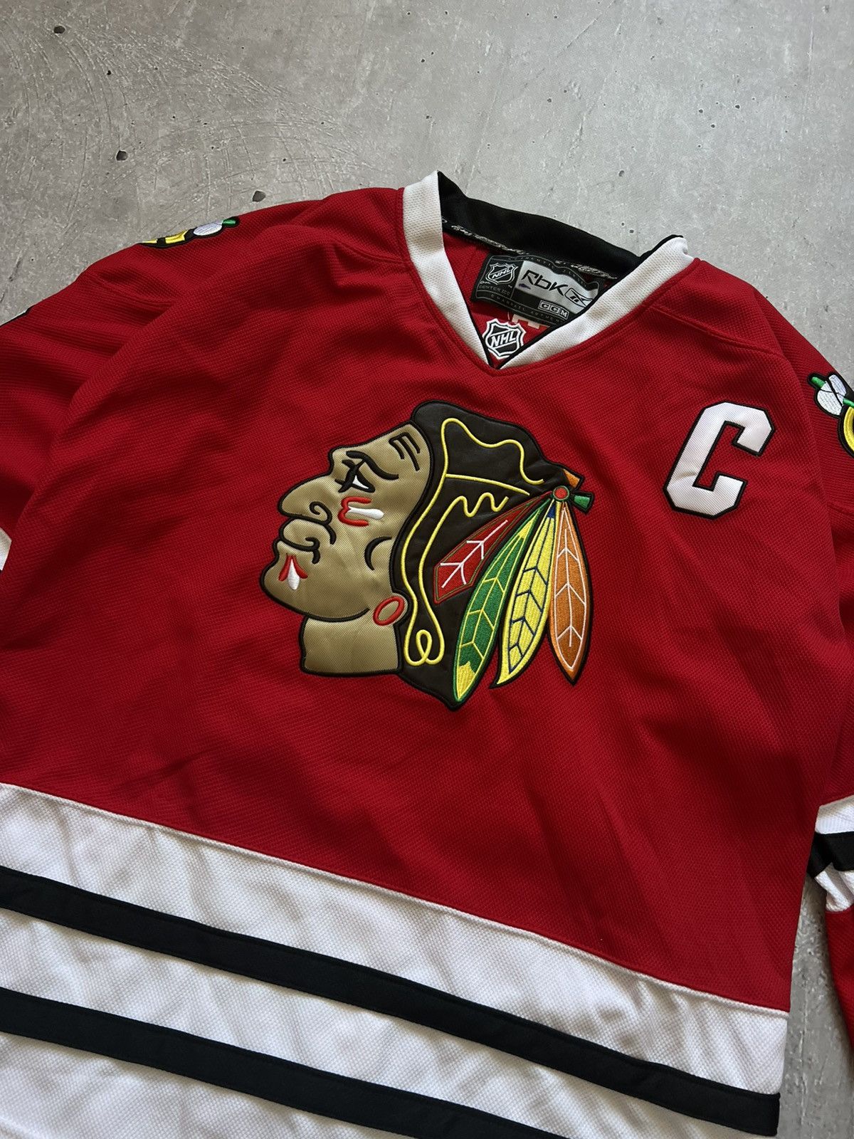 Reebok Chicago Blackhawks Jonathan Toews #19 Hockey Reebok Size 48 Size US M / EU 48-50 / 2 - 2 Thumbnail