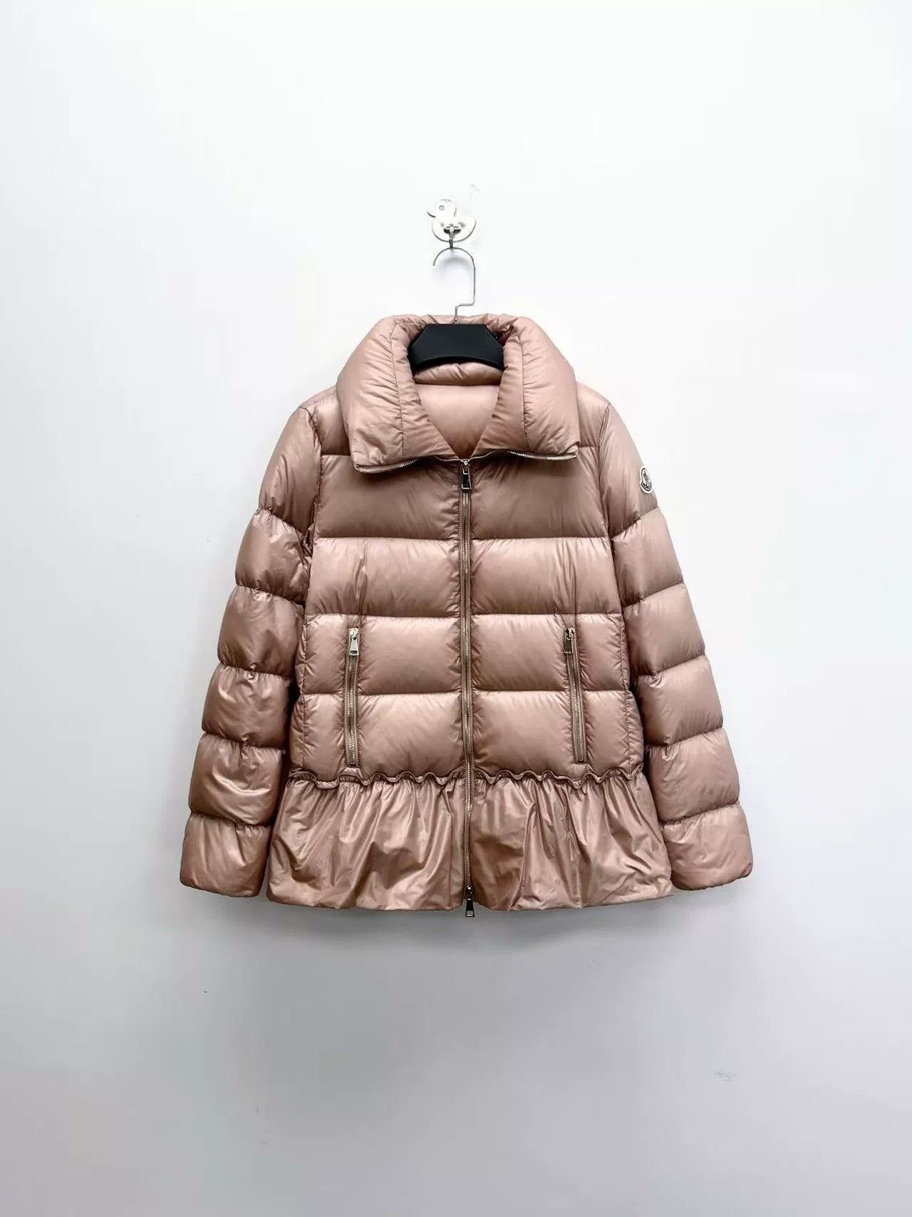 Moncler Moncler Anet Pink Logo Ruffled Hem Down Jacket Size S / US 4 / IT 40 - 1 Thumbnail