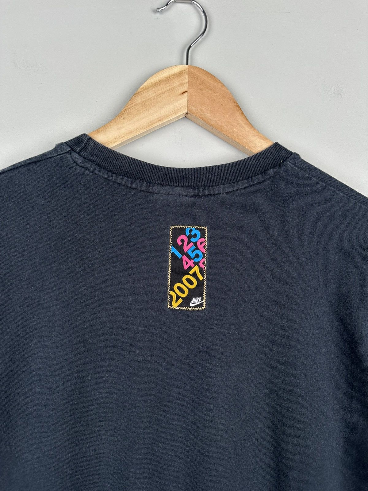Nike Vintage Y2k Nike 2007 Numbers Print Logo Tee Size US M / EU 48-50 / 2 - 5 Thumbnail