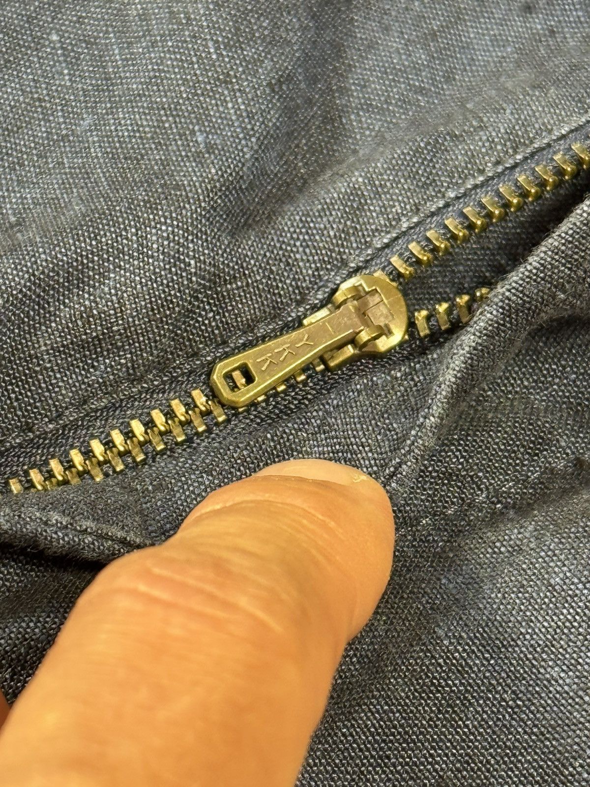 Hiltl Hiltl Tessuti Sondrio lightweight tapered linen trousers Size US 32 / EU 48 - 6 Thumbnail