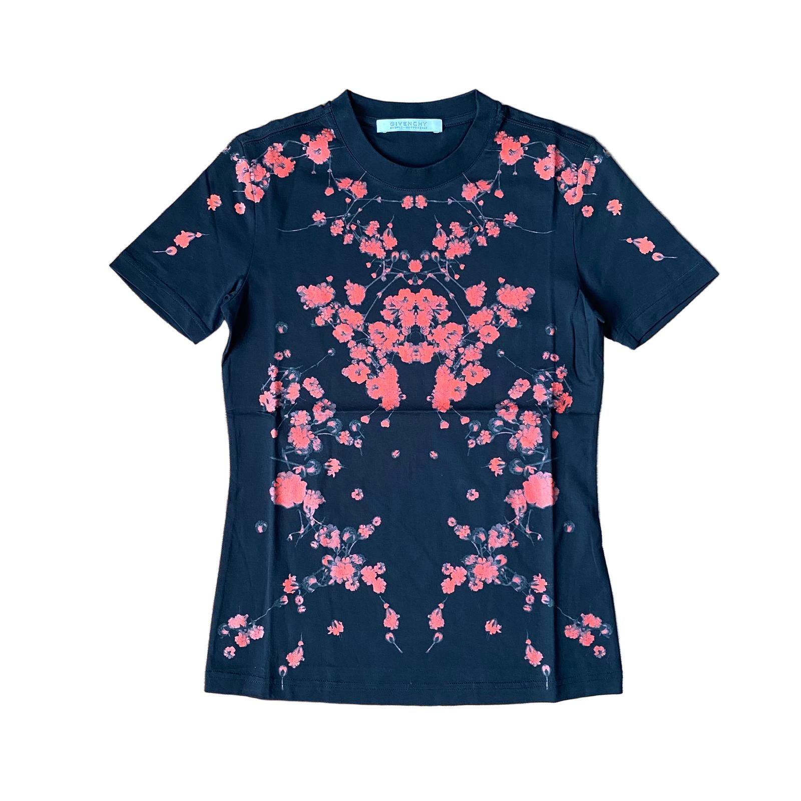 Givenchy Black and Red Baby's Breath All Over Print T-Shirt Size XS / US 0-2 / IT 36-38 - 1 Thumbnail