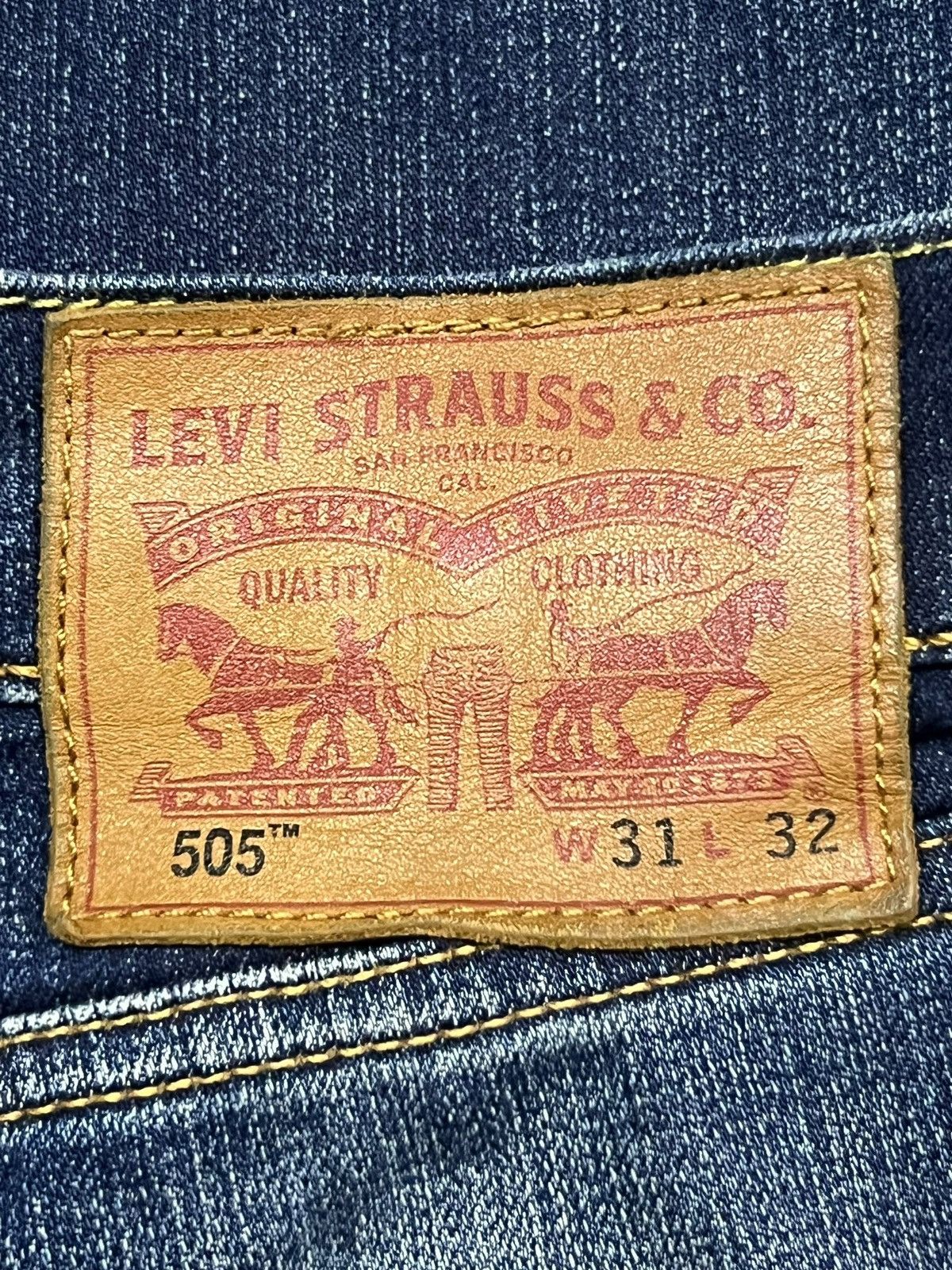 Levi's Loose Vintage Levi’s 505 - Faded Wash, Distressed Denim Size US 33 - 11 Thumbnail