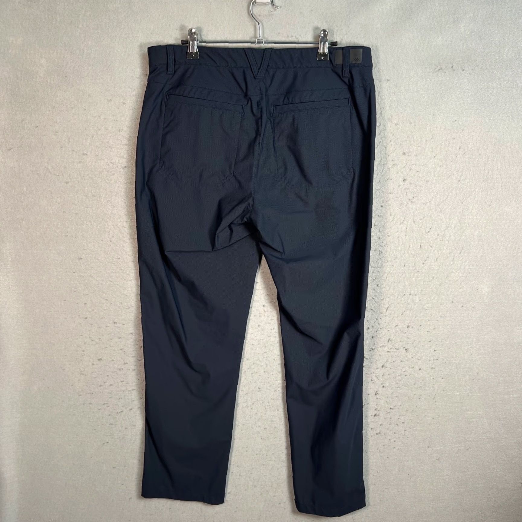 Rhone Rhone Mens Chino Pants Blue Stretch Straight Leg 33 Waist Inseam 28 Adult Regular Casual Vintage: No Mens Size US 33 - 2 Thumbnail