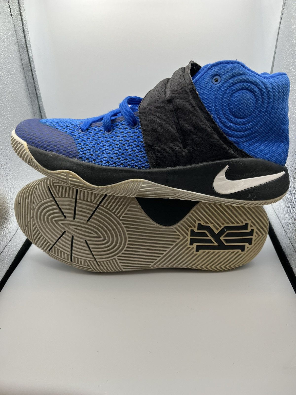 Nike Nike Kyrie 2 Brotherhood Size 7Y US Kyrie Irving Basketball Size US 7 / EU 40 - 2 Thumbnail