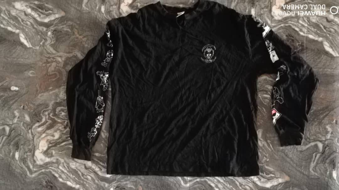 Anime RARE🔥90s Crayon Shin Chan 🇯🇵 Graphics Distressed Shirt Size US L / EU 52-54 / 3 - 5 Thumbnail