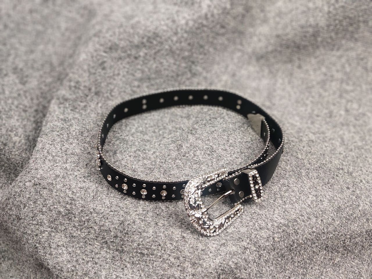 Le Grande Bleu (L.G.B.) Vintage with cross BB. Simon Style Belt Black Leather Y2K Size ONE SIZE - 3 Thumbnail