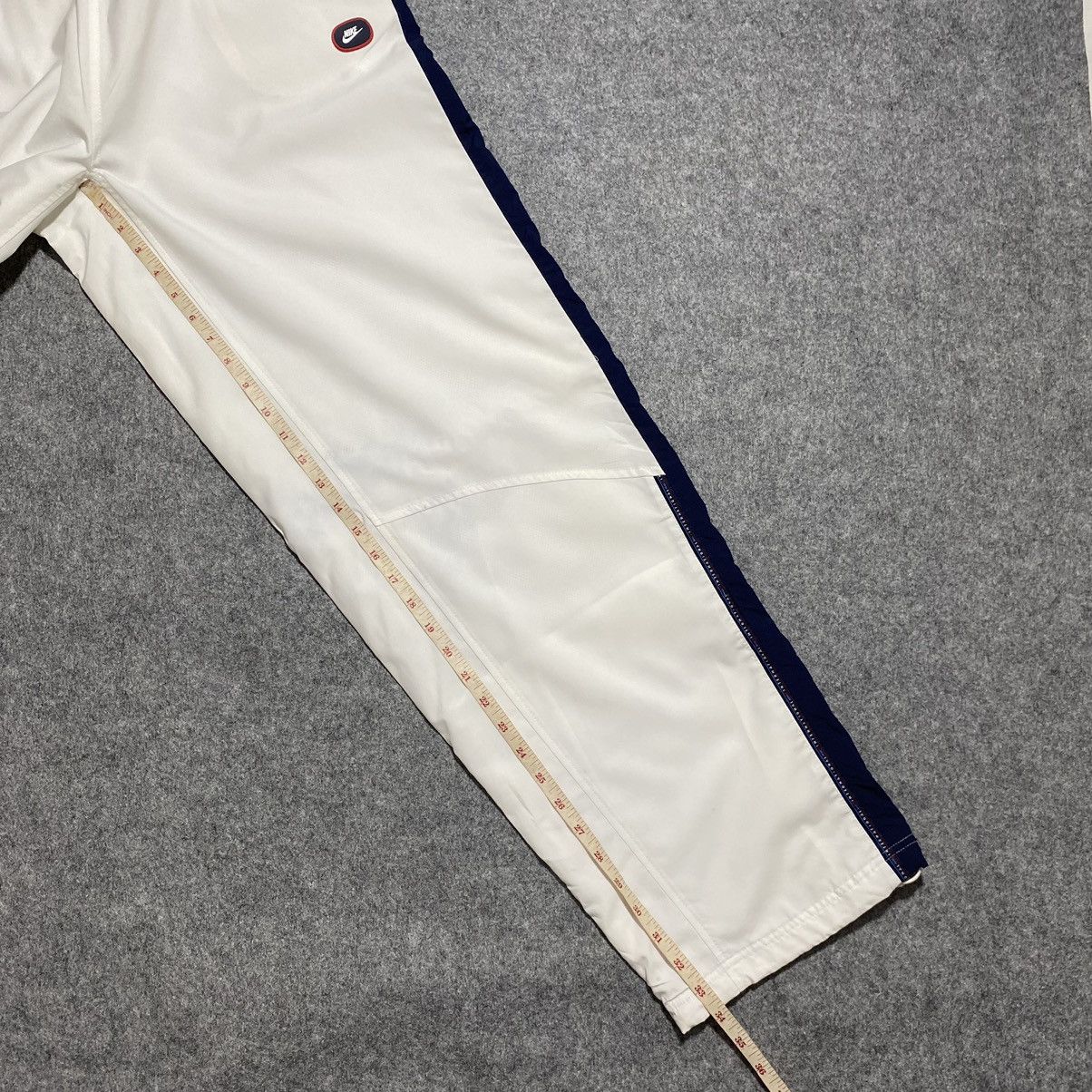 Nike × Vintage Nike international mmiv Pants Nylon Vintage Y2K drill Track Size US 34 / EU 50 - 14 Thumbnail