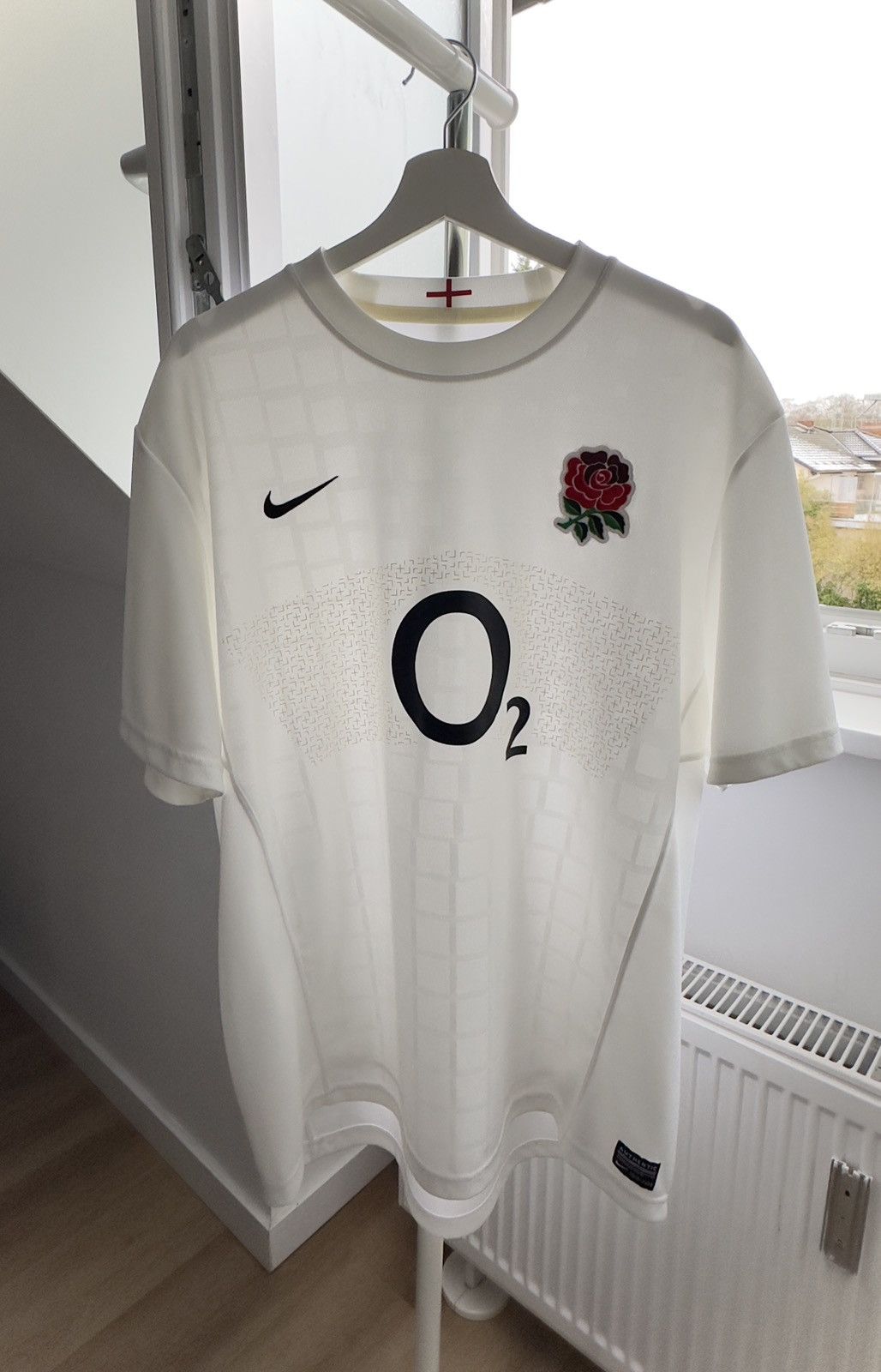 Nike WHITE RUGBY SHIRT, SIZE XL NIKE Size US XL / EU 56 / 4 - 1 Thumbnail