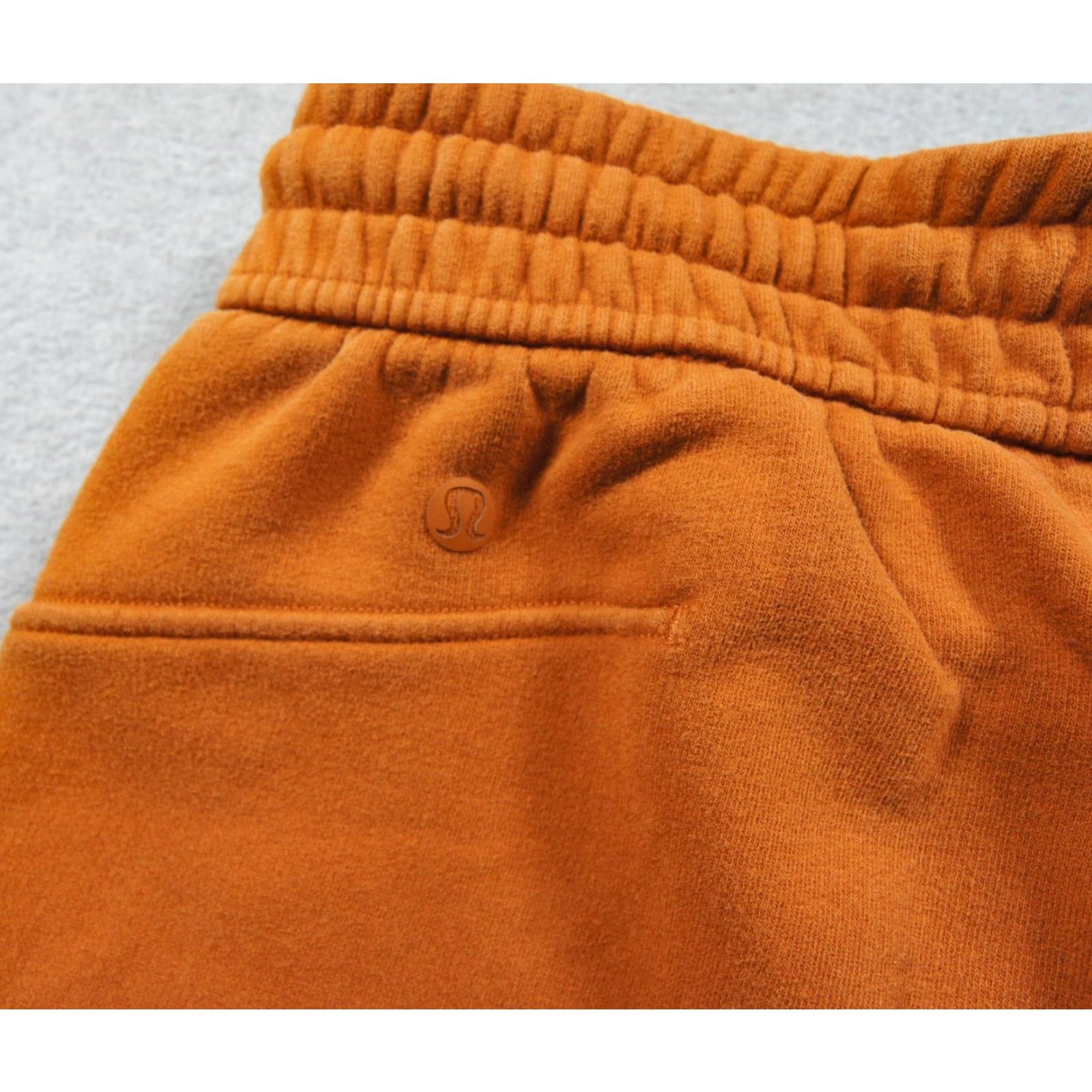 Lululemon Lululemon Shorts Womens 4 Orange Fleece 4" High Rise Loungeful Ladies Cotton Polyester Spandex Regular Size 27" / US 4 / IT 40 - 4 Thumbnail