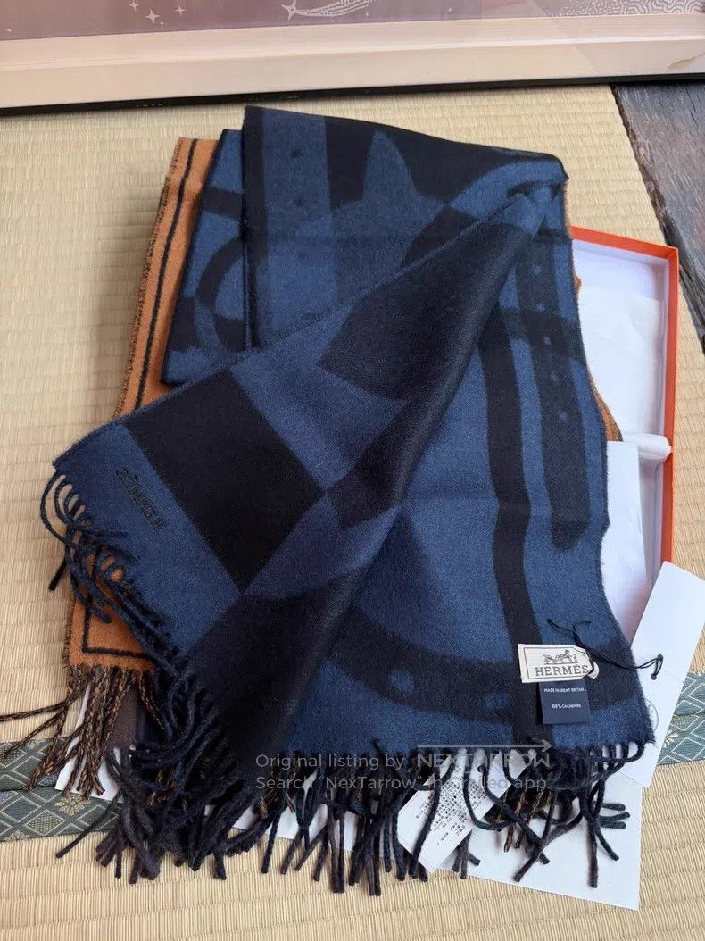 Hermes Hermes Cashmere Scarf with Double Fringe Size ONE SIZE - 2 Thumbnail