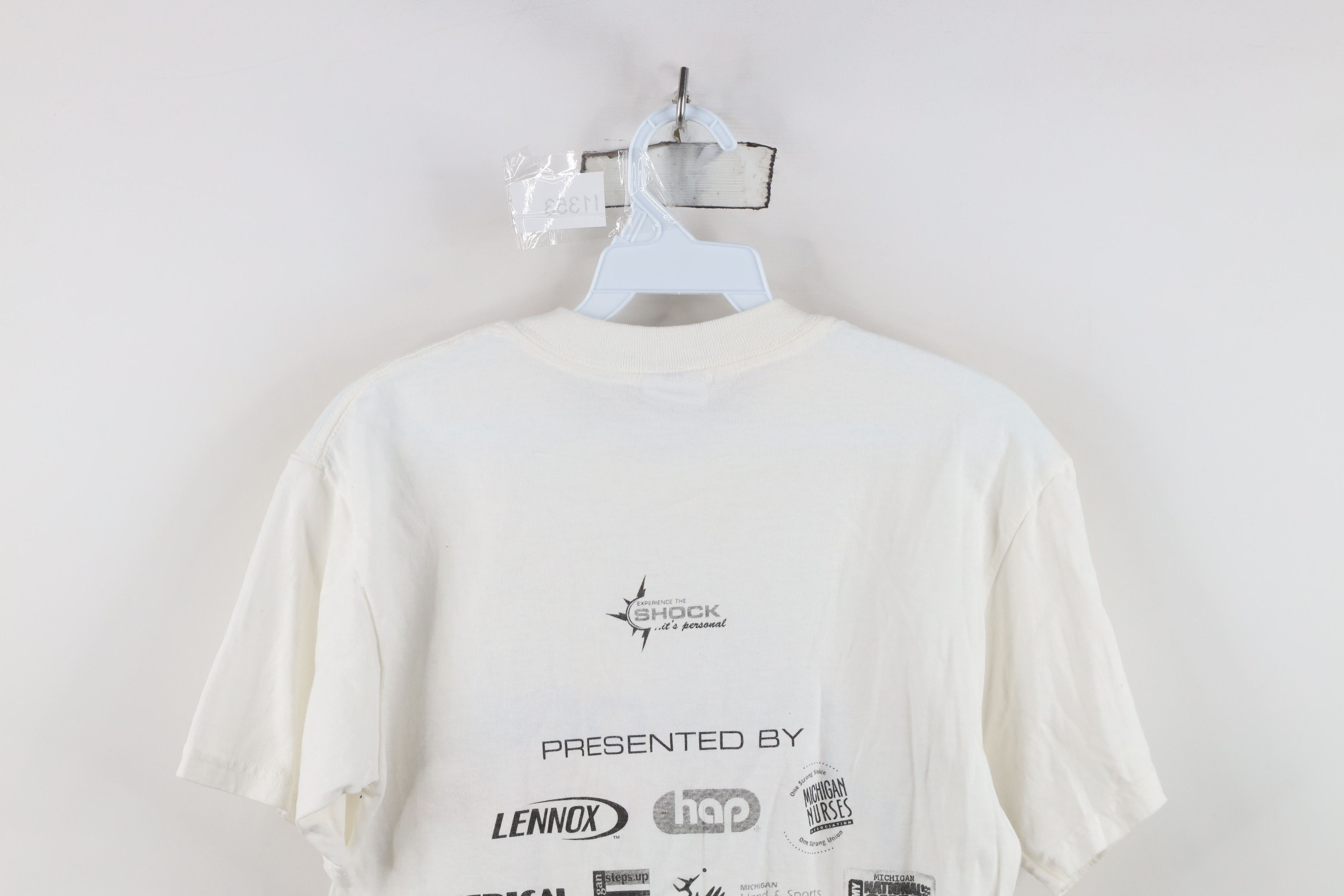 Vintage Vintage WNBA Detroit Shock Basketball T-Shirt White Cotton Size US S / EU 44-46 / 1 - 13 Thumbnail