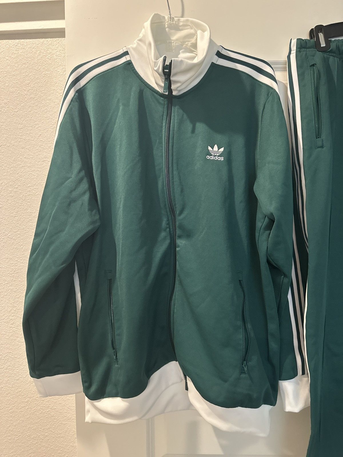 Adidas Adidas tracksuit- Top XL- bottoms Medium Size US M / EU 48-50 / 2 - 6 Thumbnail