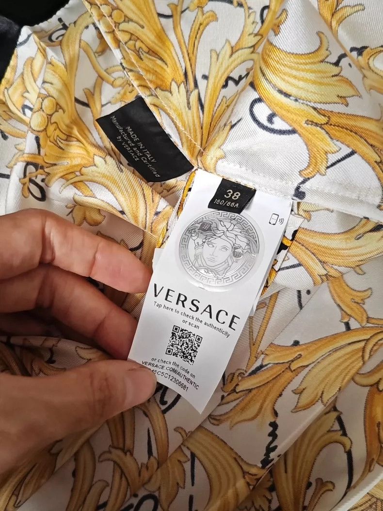 Versace Versace Bust pleated skirt Size 37" - 1 Thumbnail
