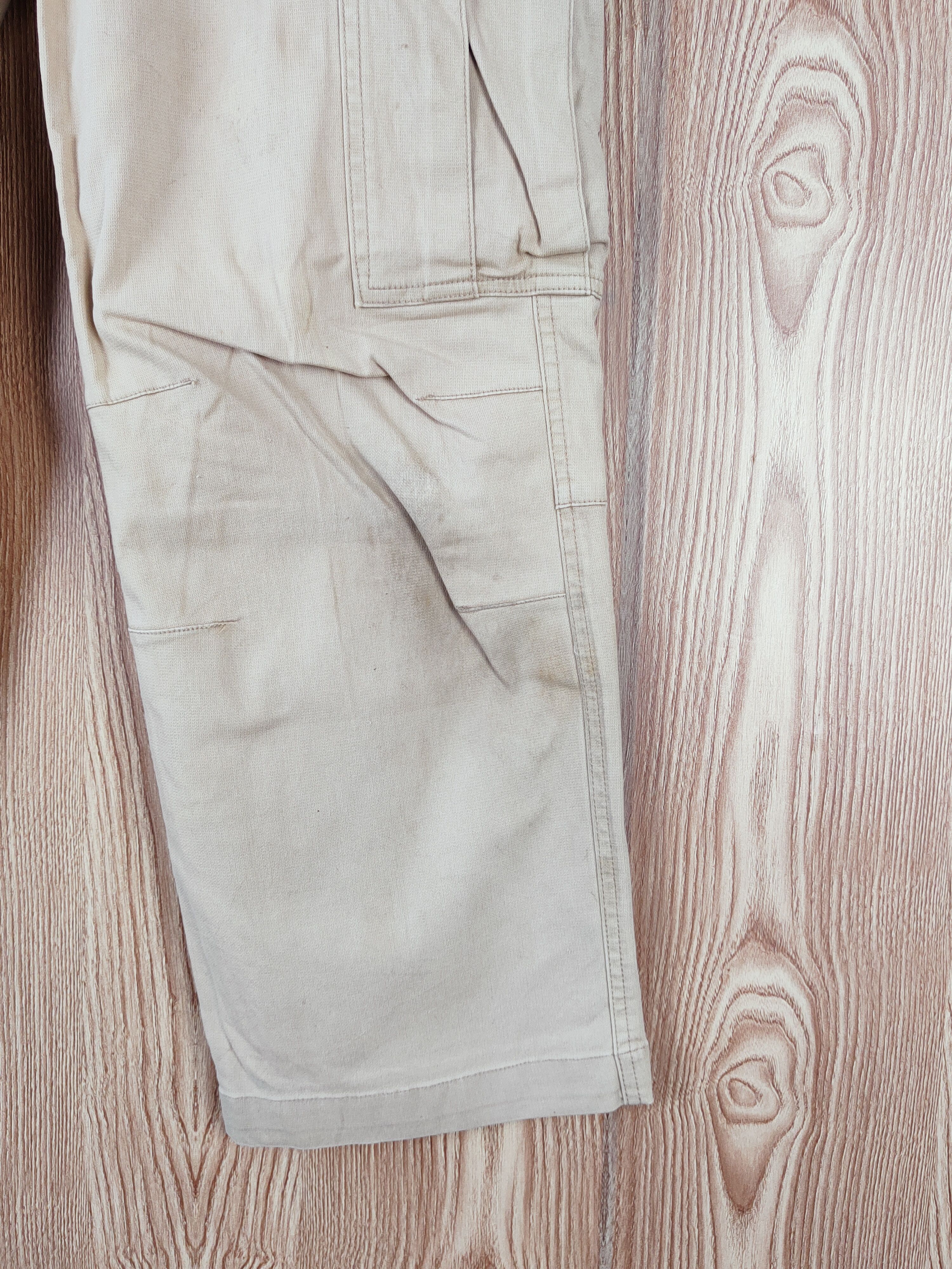 Japanese Brand Japanese Brand Beige Multipocket Tactical Cargo Pants #W454 Size US 29 - 6 Thumbnail