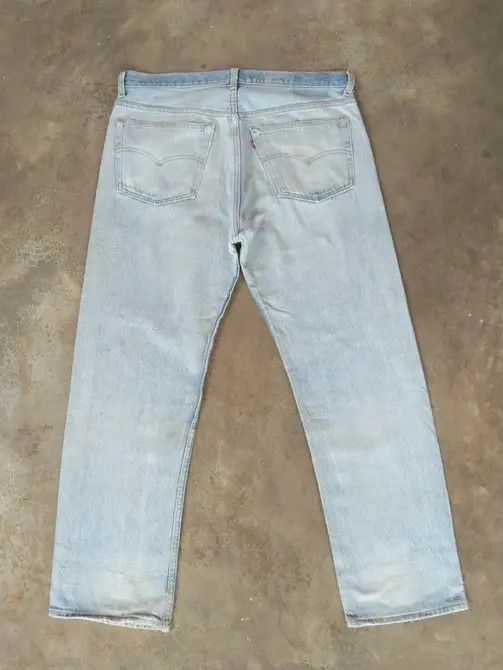 Levi's 90s Vintage Levis 501 Made In USA Distressed Jeans 36x30 Size US 36 / EU 52 - 2 Thumbnail
