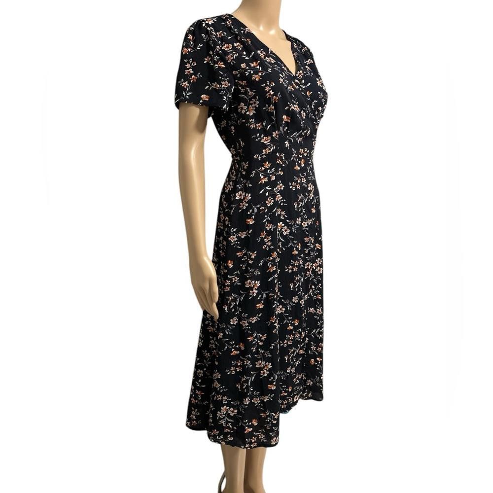 Shein Shein Floral wrap around midi dress Size M / US 6-8 / IT 42-44 - 2 Thumbnail