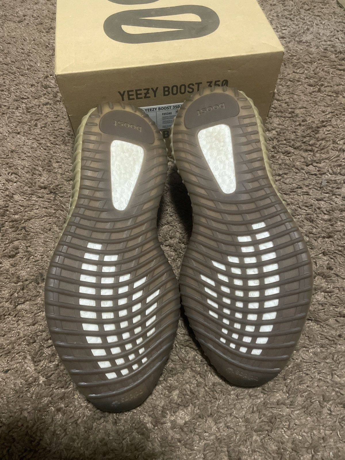 Adidas Yeezy boost 350 v2 Size US 12 / EU 45 - 6 Thumbnail