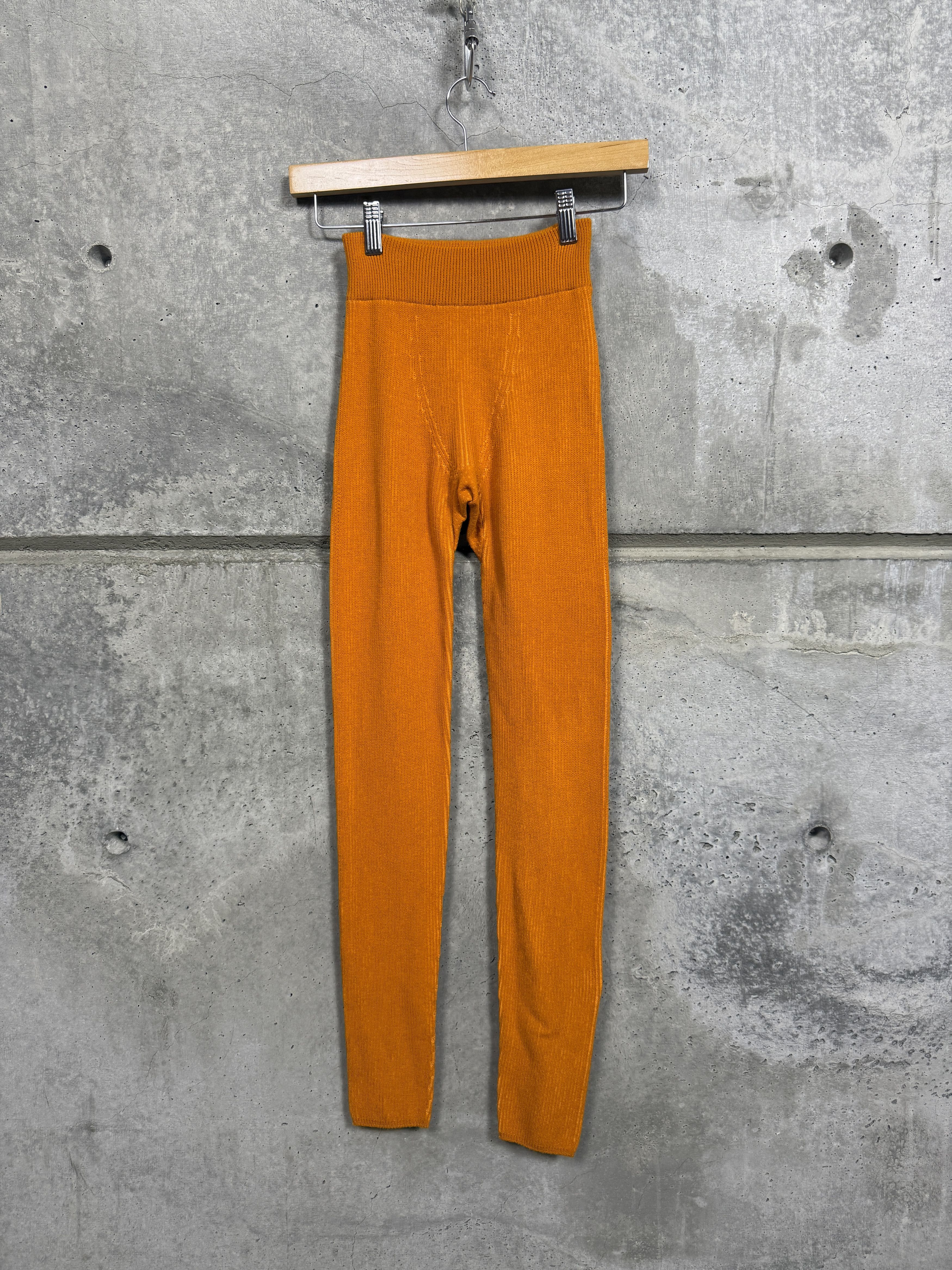 Jacquemus Jacquemus Small Orange Ribbed Leggings Size 26" / US 2 / IT 38 - 1 Thumbnail
