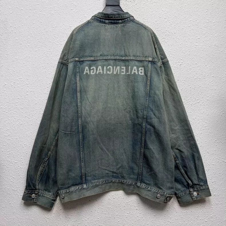 Balenciaga Balenciaga Reversed Logo Blue Washed Denim Jacket Size US L / EU 52-54 / 3 - 1 Thumbnail