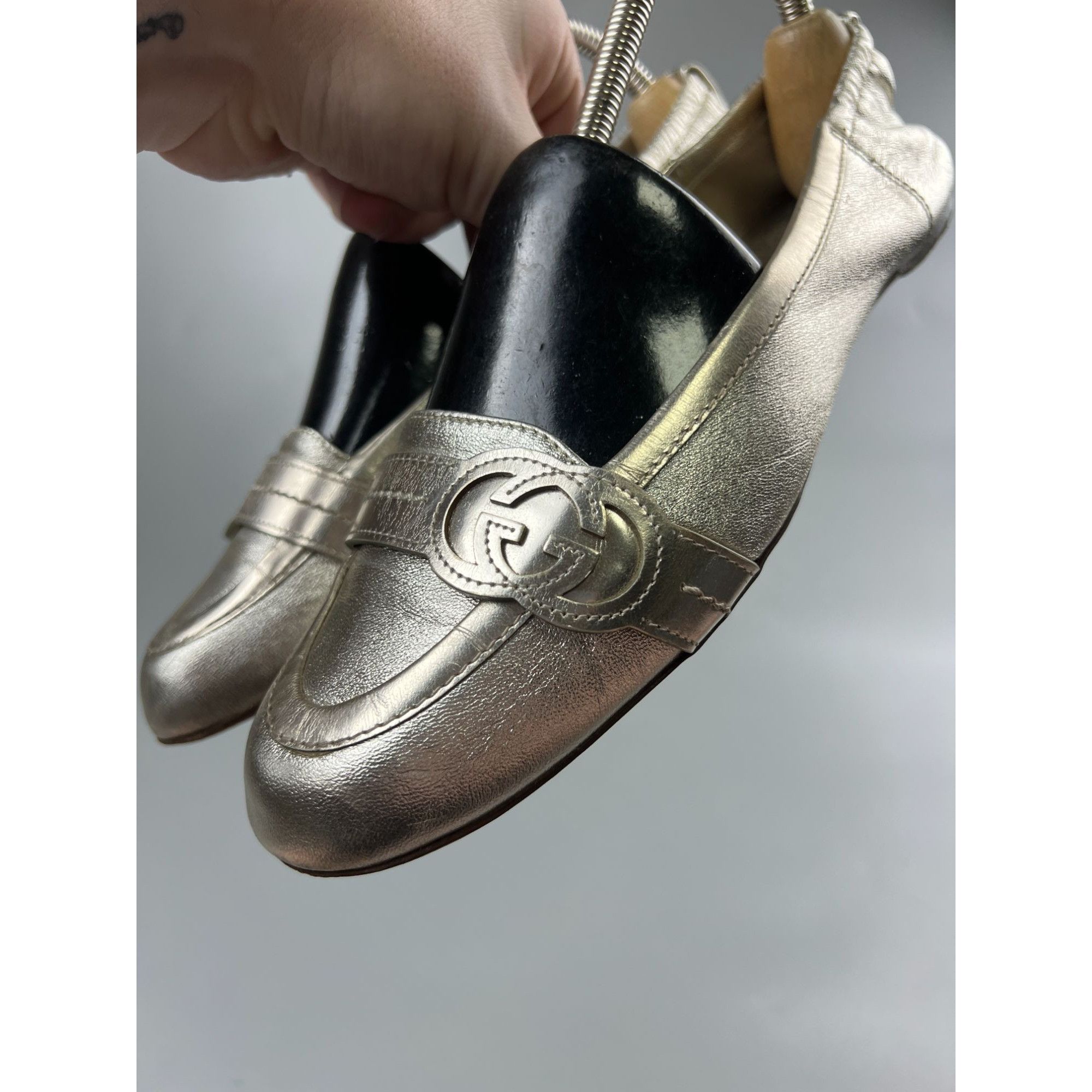 Gucci Gucci Interlocking G Silver Leather Ballet Flats (Y1006) Size US 9.5 / IT 39.5 - 5 Thumbnail