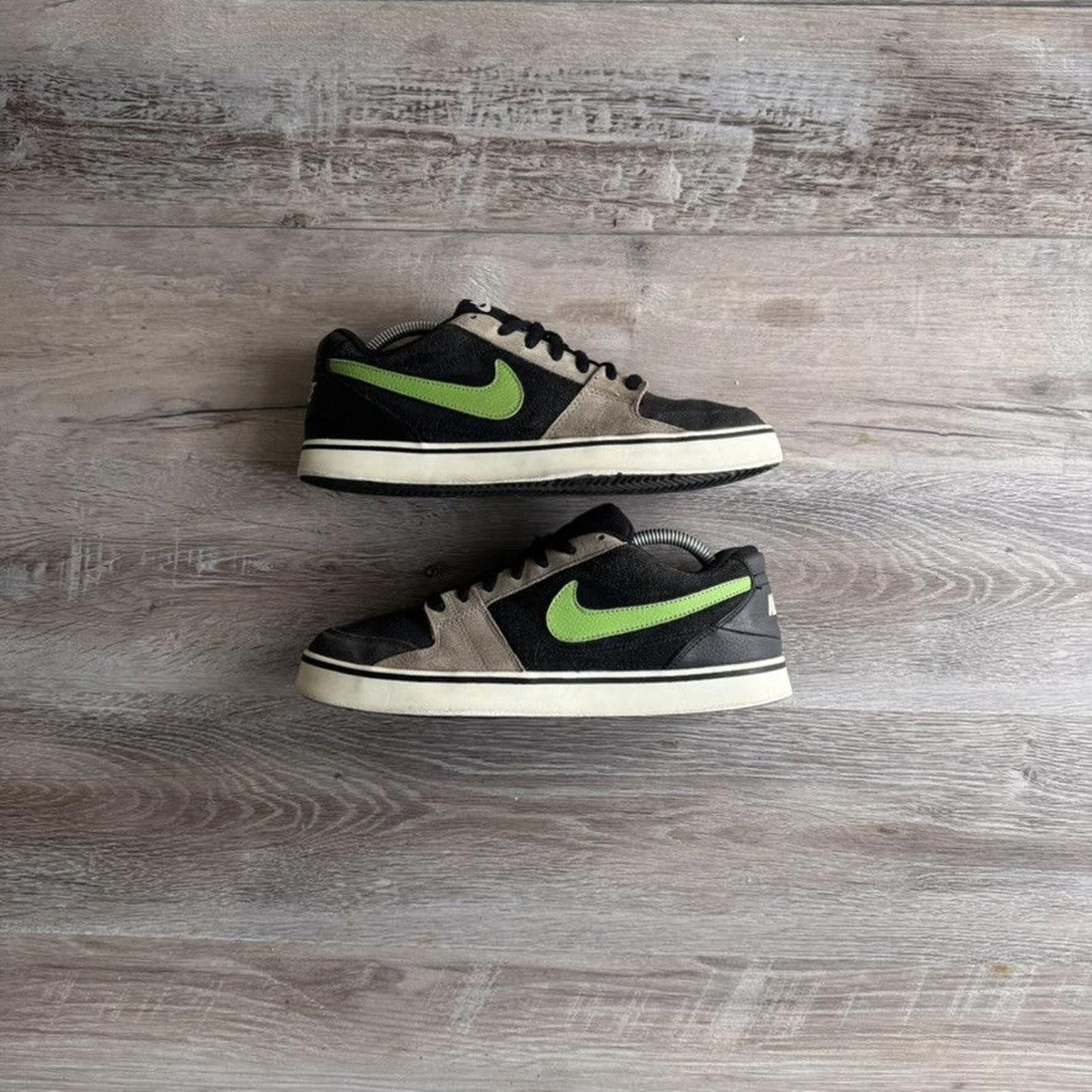 Nike NIKE • VNTG Ruckus "Neon Green" (9.5M) Size US 9.5 / EU 42-43 - 1 Thumbnail