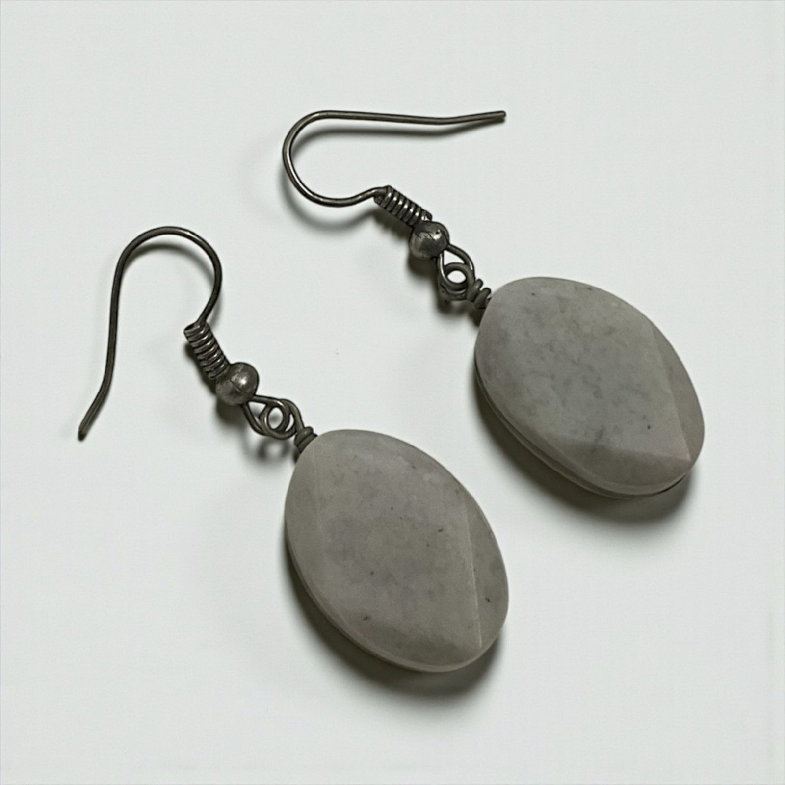 Other Vintage Grey Stone Pendant Earrings Size ONE SIZE - 1 Thumbnail
