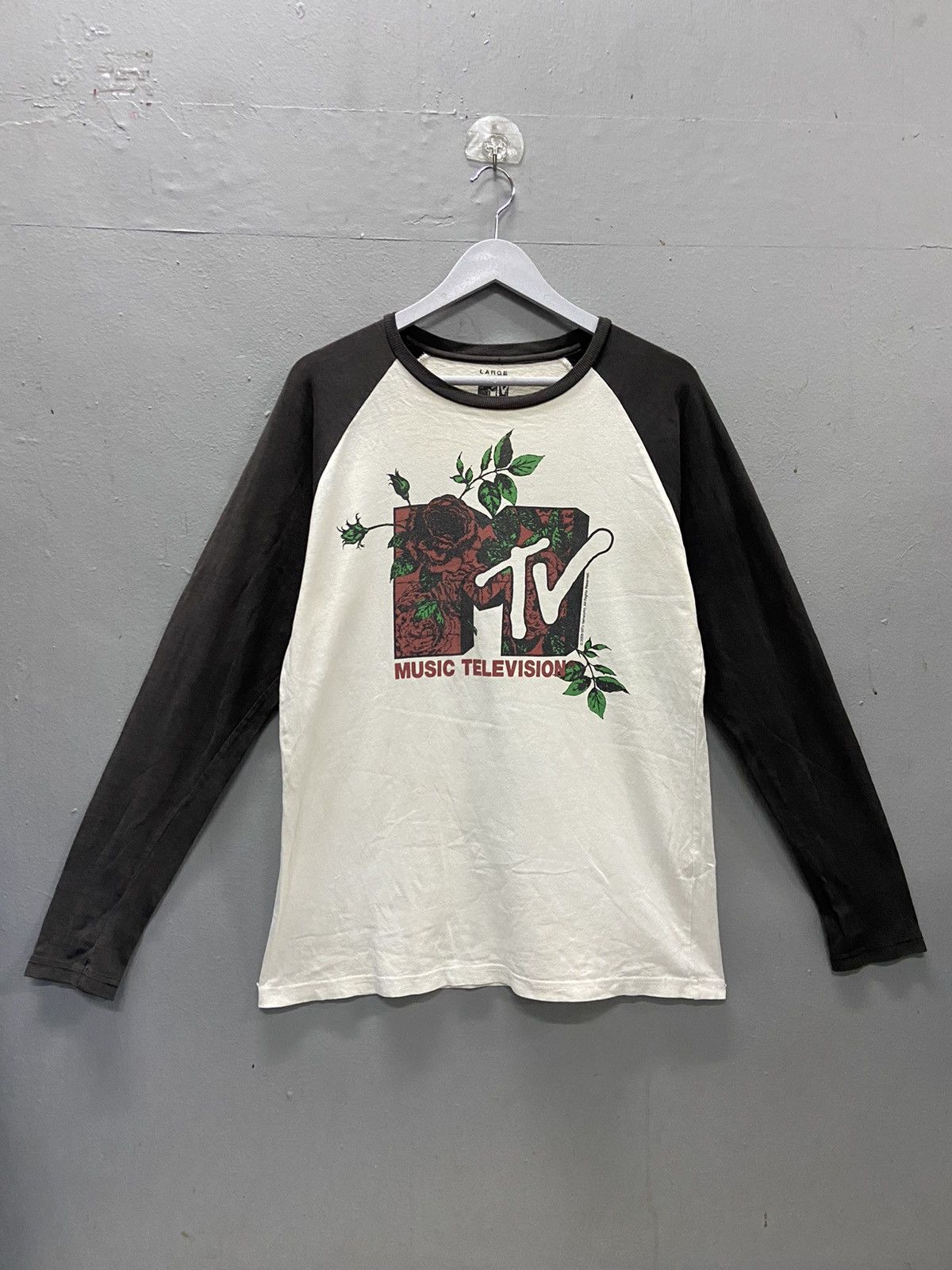 Mtv MTV MUSIC TELEVISION 2009 NETWORKS LONG SLEEVE Size US M / EU 48-50 / 2 - 1 Thumbnail