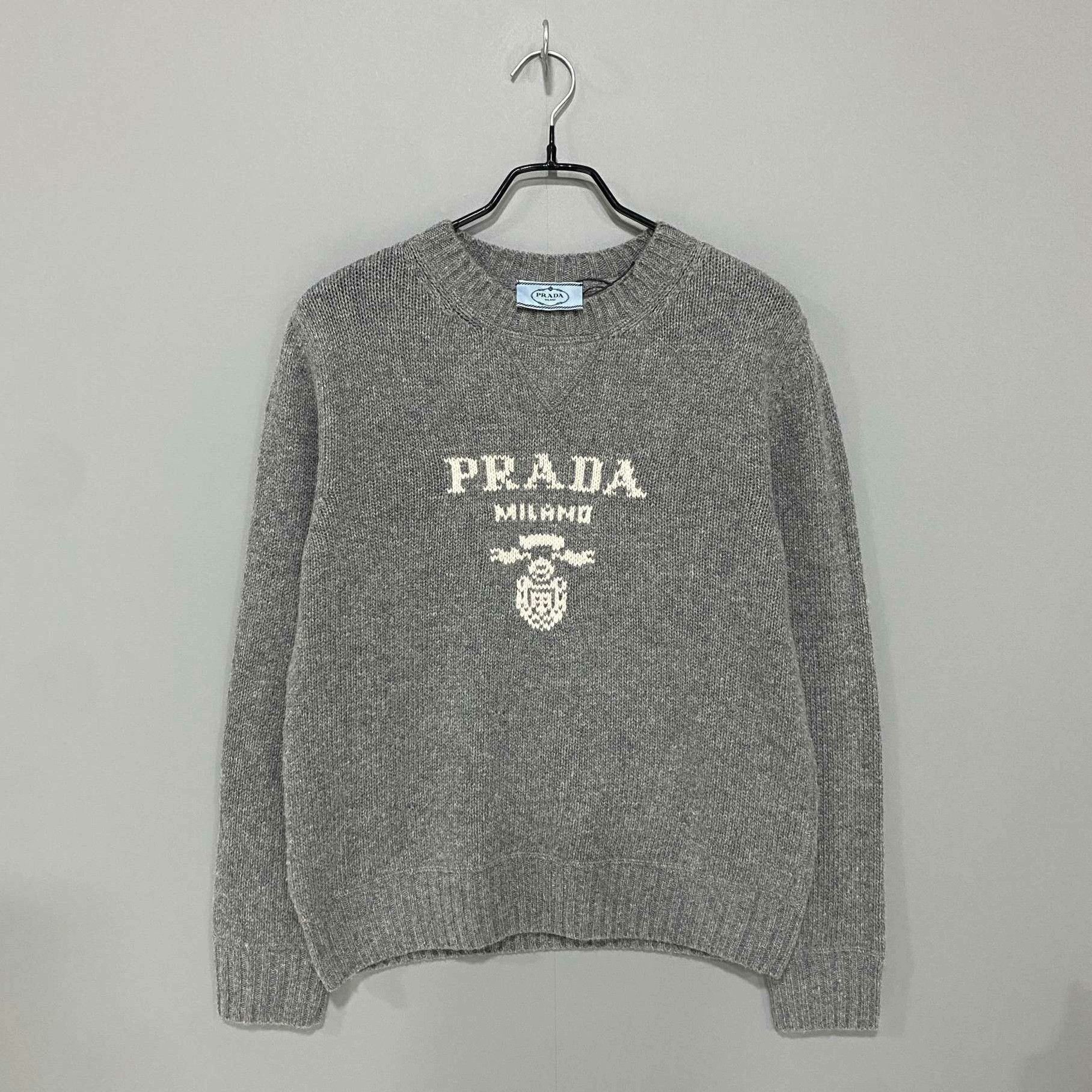Prada Prada Retro Sweater L Women Size L / US 10 / IT 46 - 1 Thumbnail