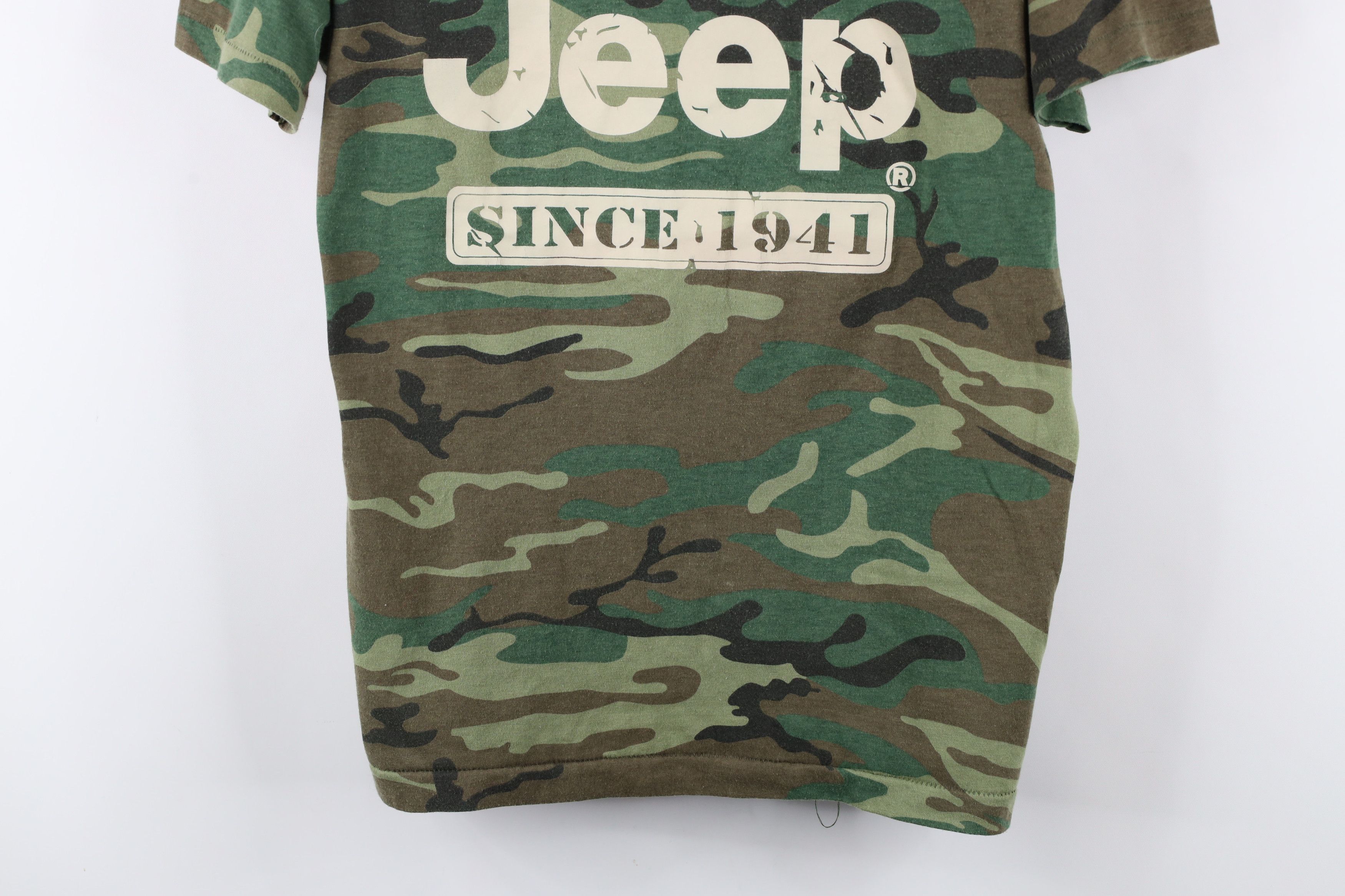 Vintage Vintage 90s Streetwear Spell Out Jeep Camouflage T-Shirt USA Size US L / EU 52-54 / 3 - 3 Thumbnail