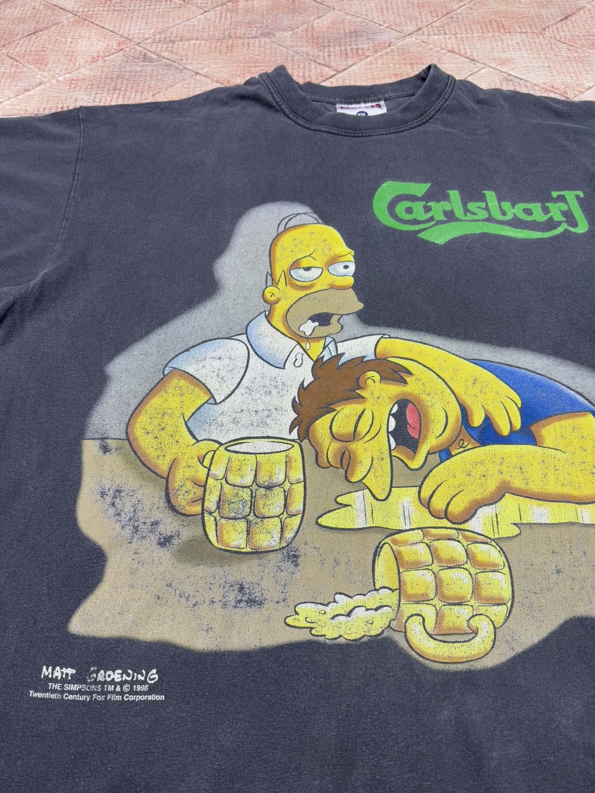 The Simpsons × Vintage Vintage The Simpson 1996 Carlsberg Redwood 90s Tshirt Washed Size US XXL / EU 58 / 5 - 11 Thumbnail