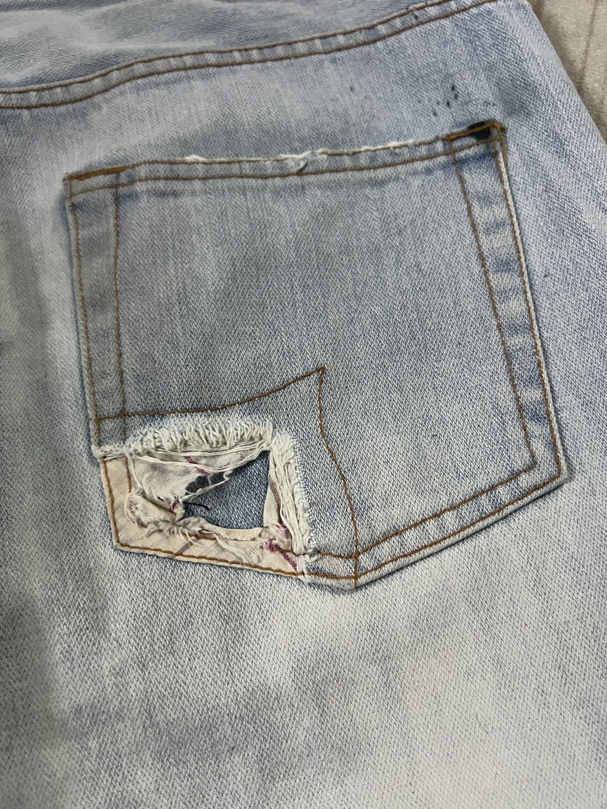 If Six Was Nine 💥Nylaus Distress Faded Jean Size US 33 - 21 Thumbnail